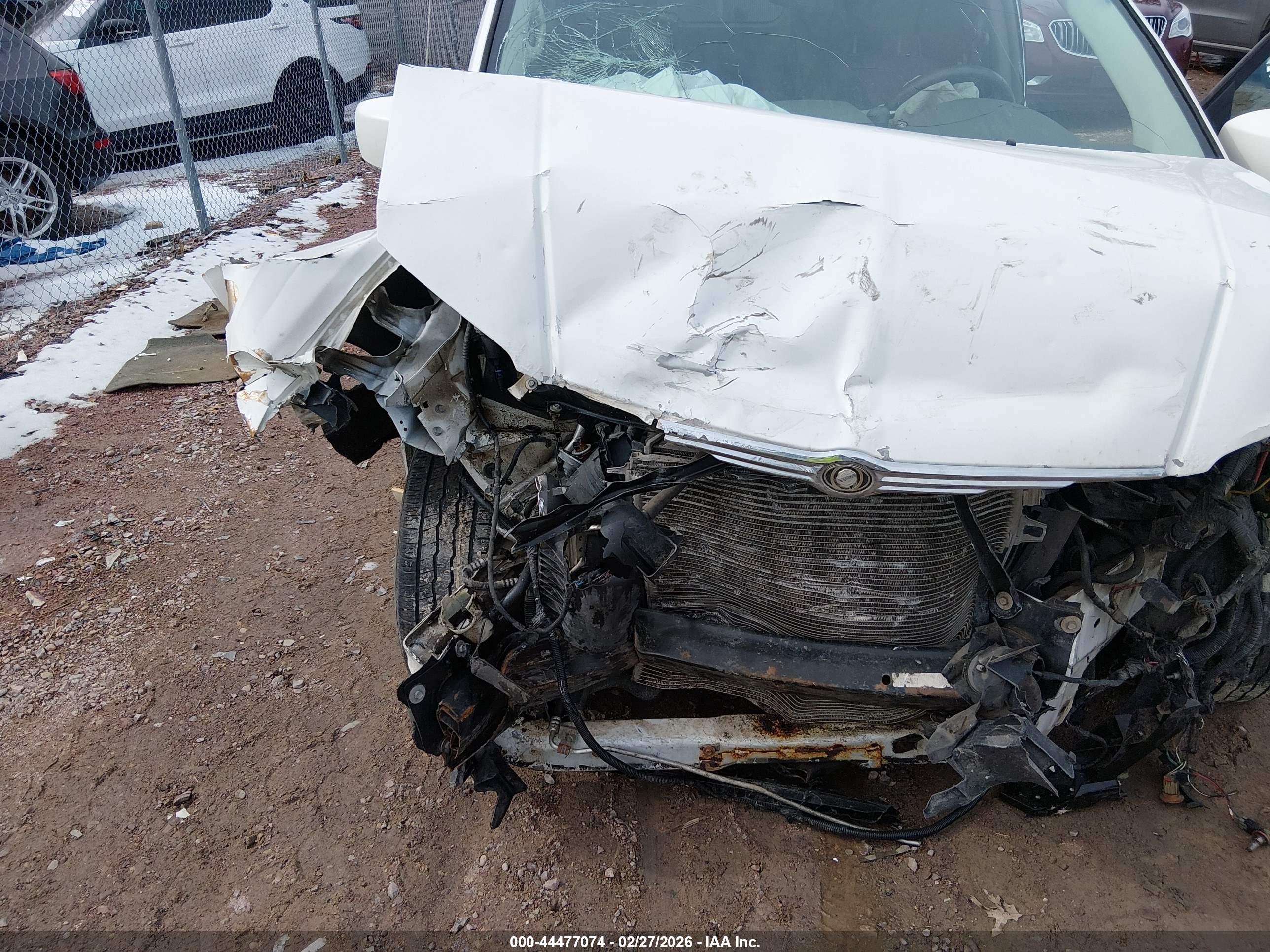 CHRYSLER TOWN image 6
