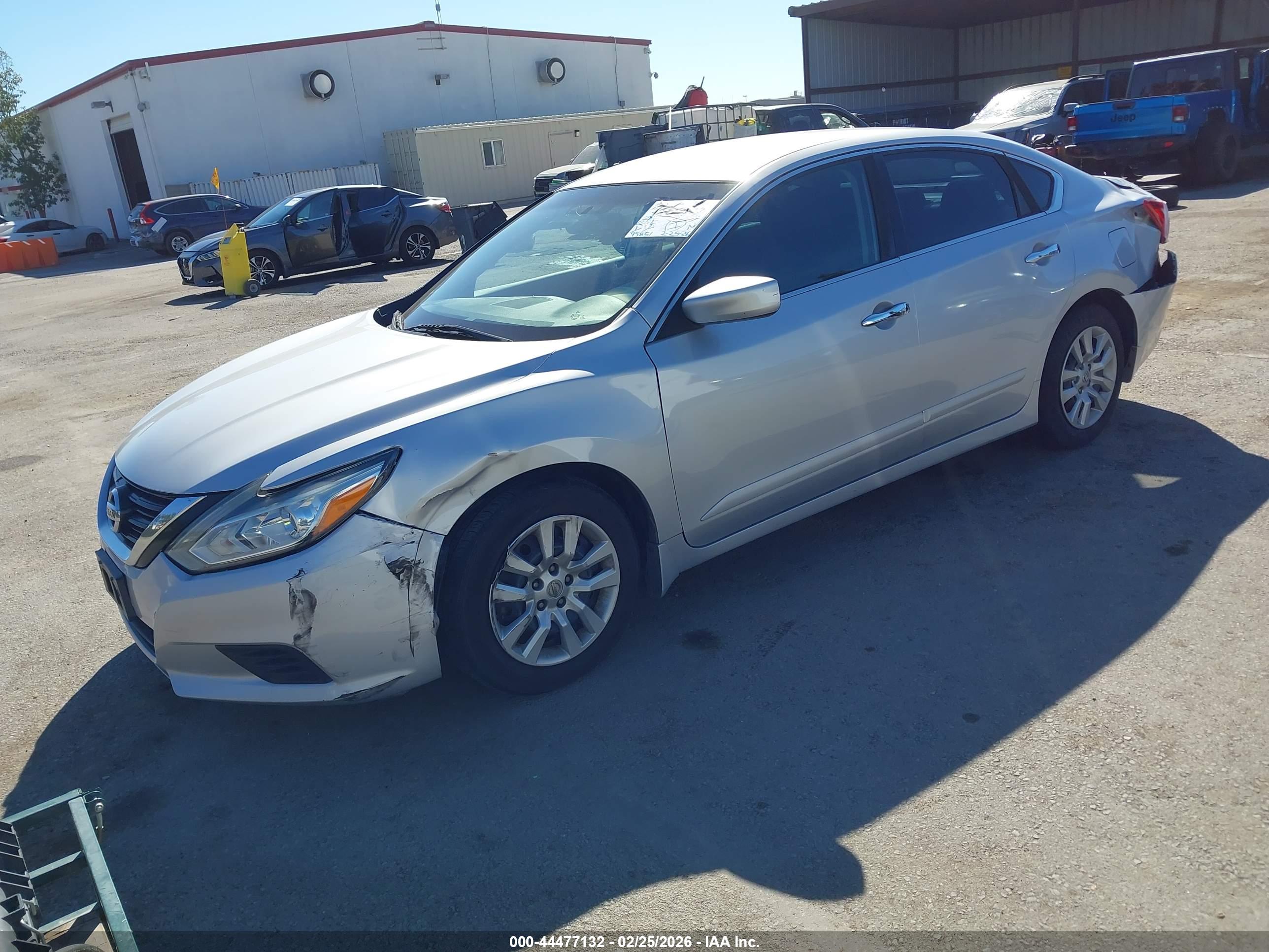 NISSAN ALTIMA image 2