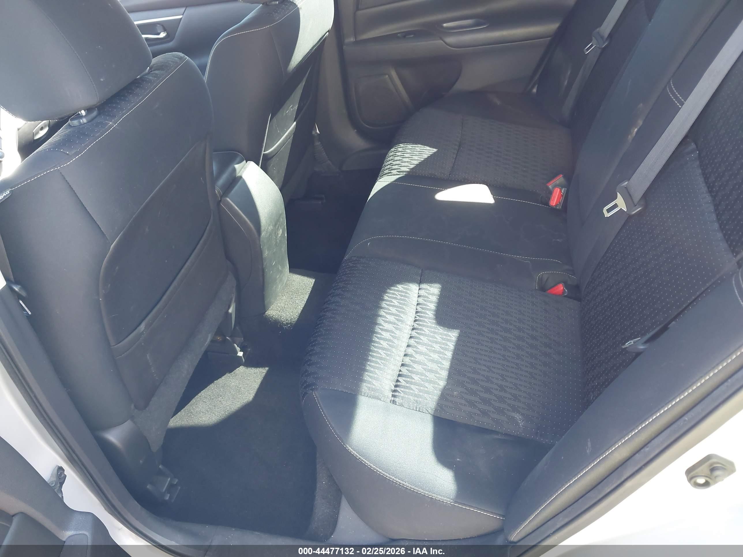 NISSAN ALTIMA image 8