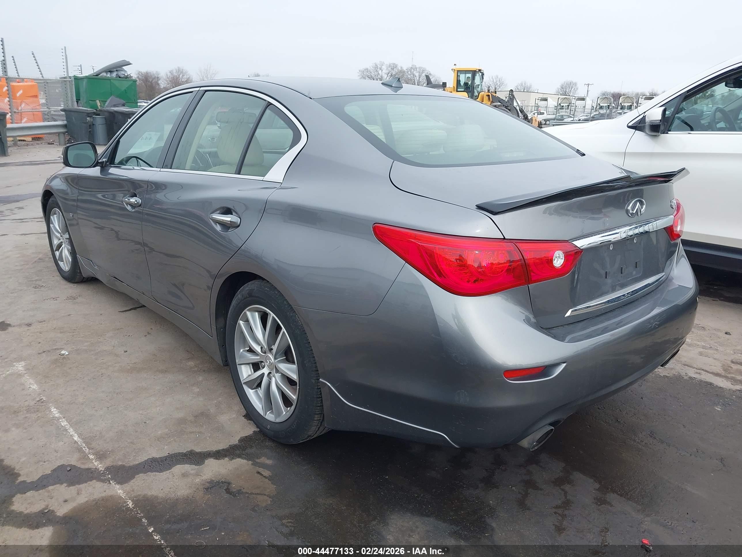INFINITI Q50 image 3