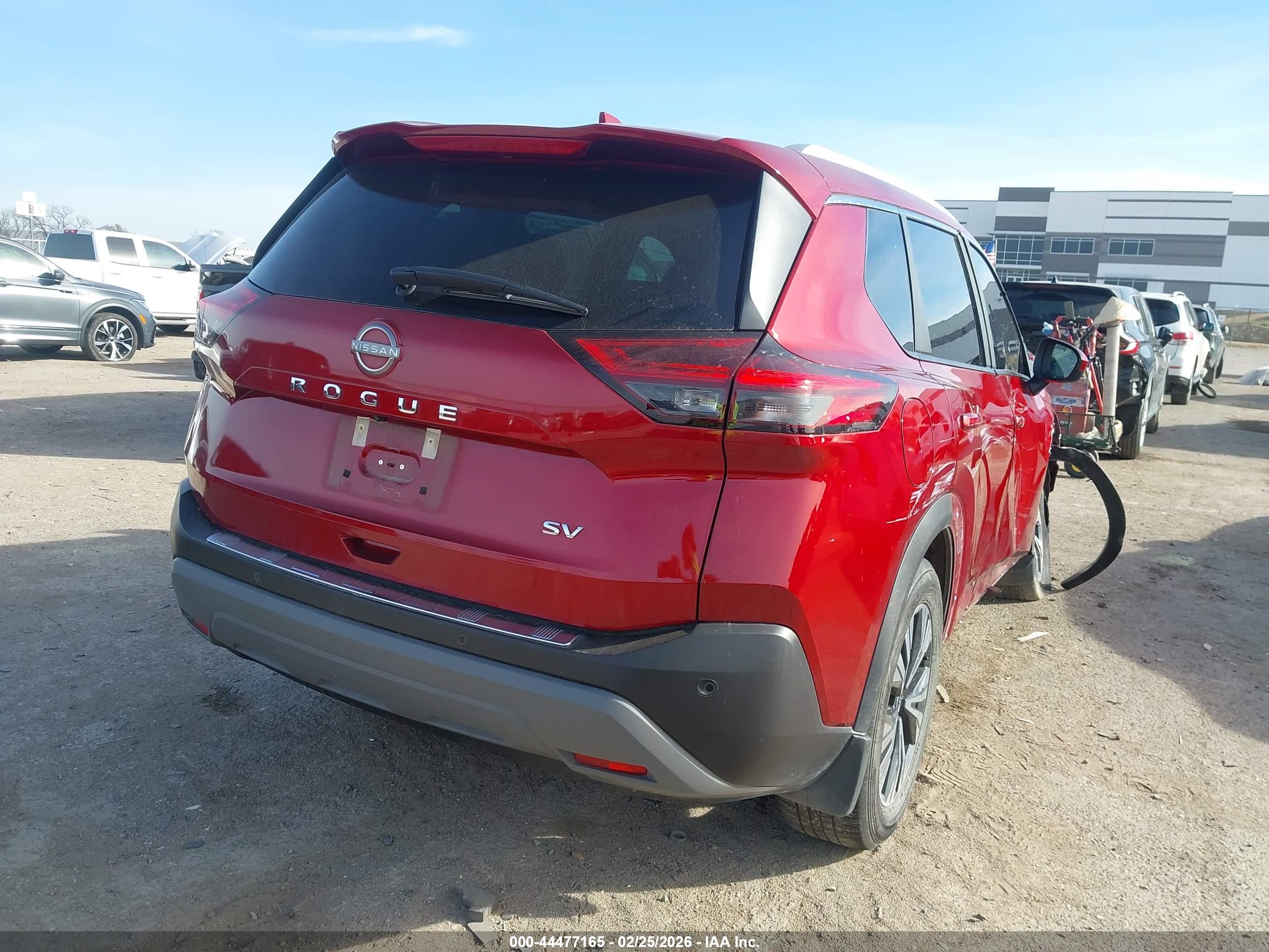 NISSAN ROGUE image 4