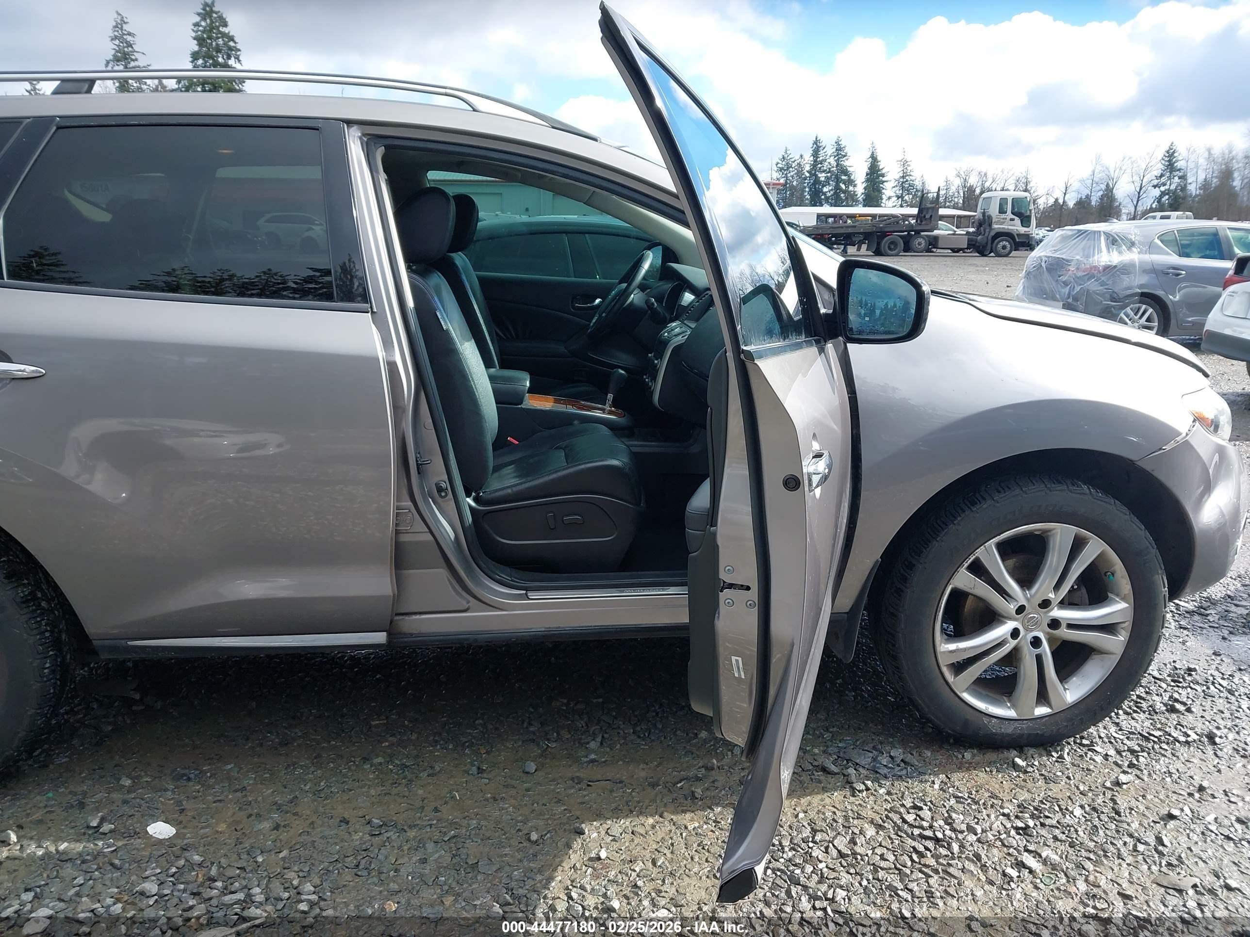 NISSAN MURANO image 5