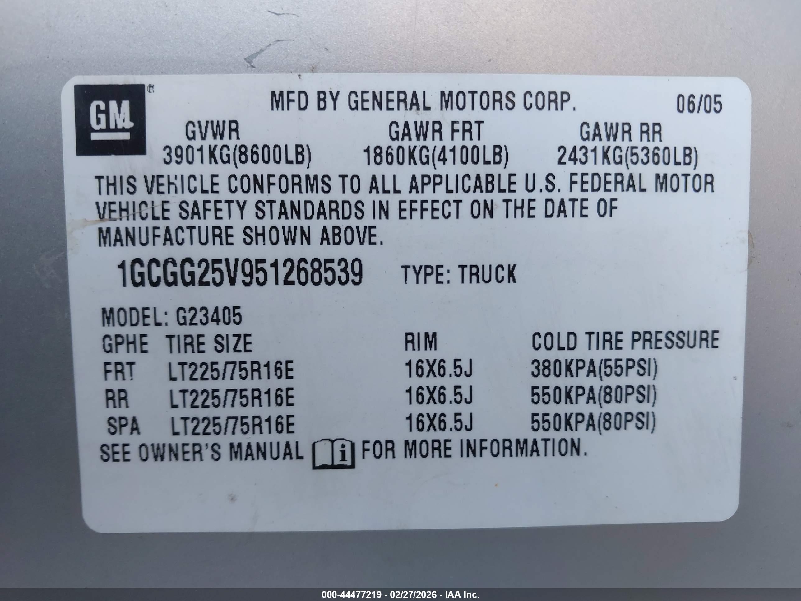 CHEVROLET EXPRESS image 9