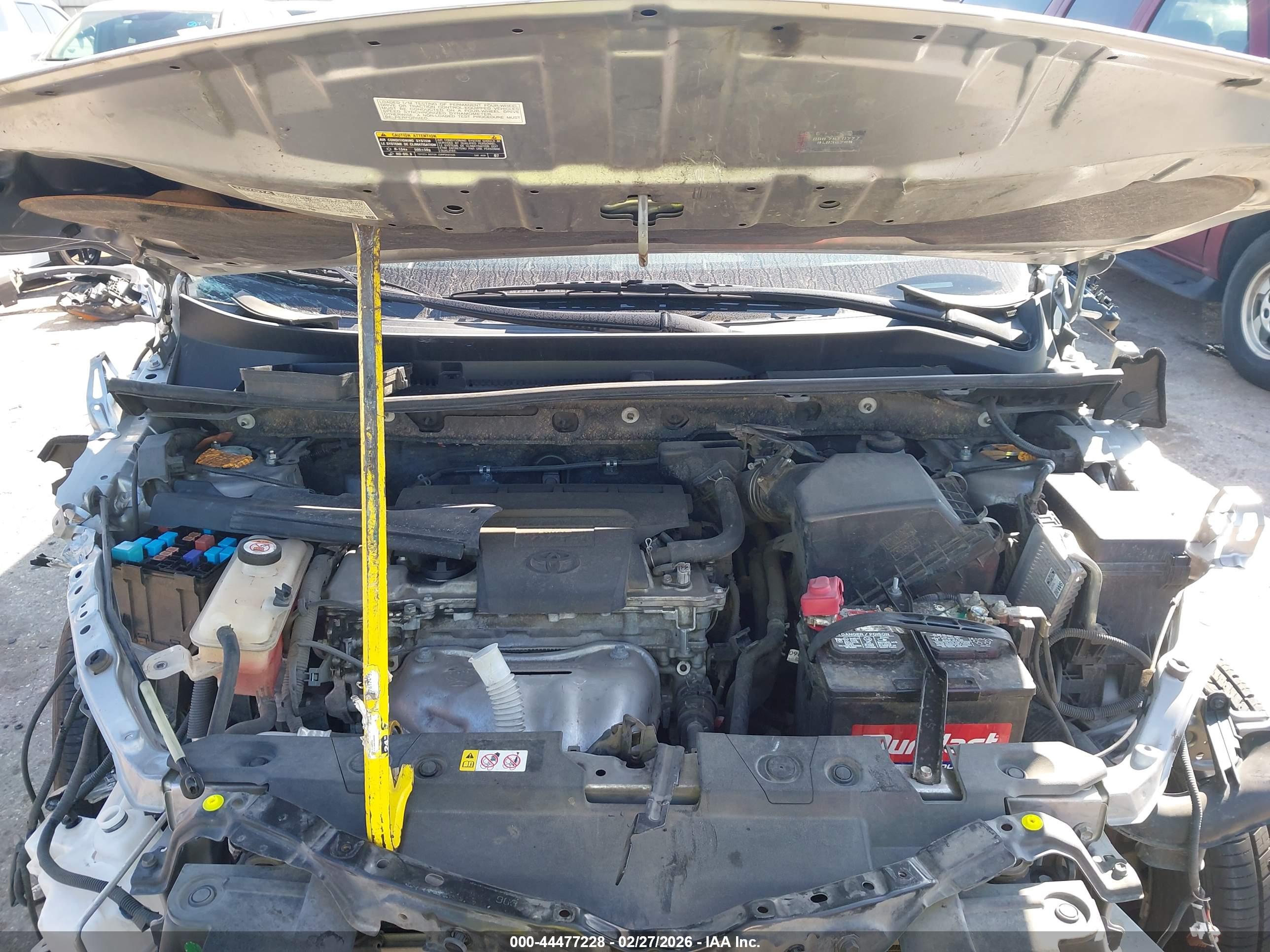 TOYOTA RAV4 image 10
