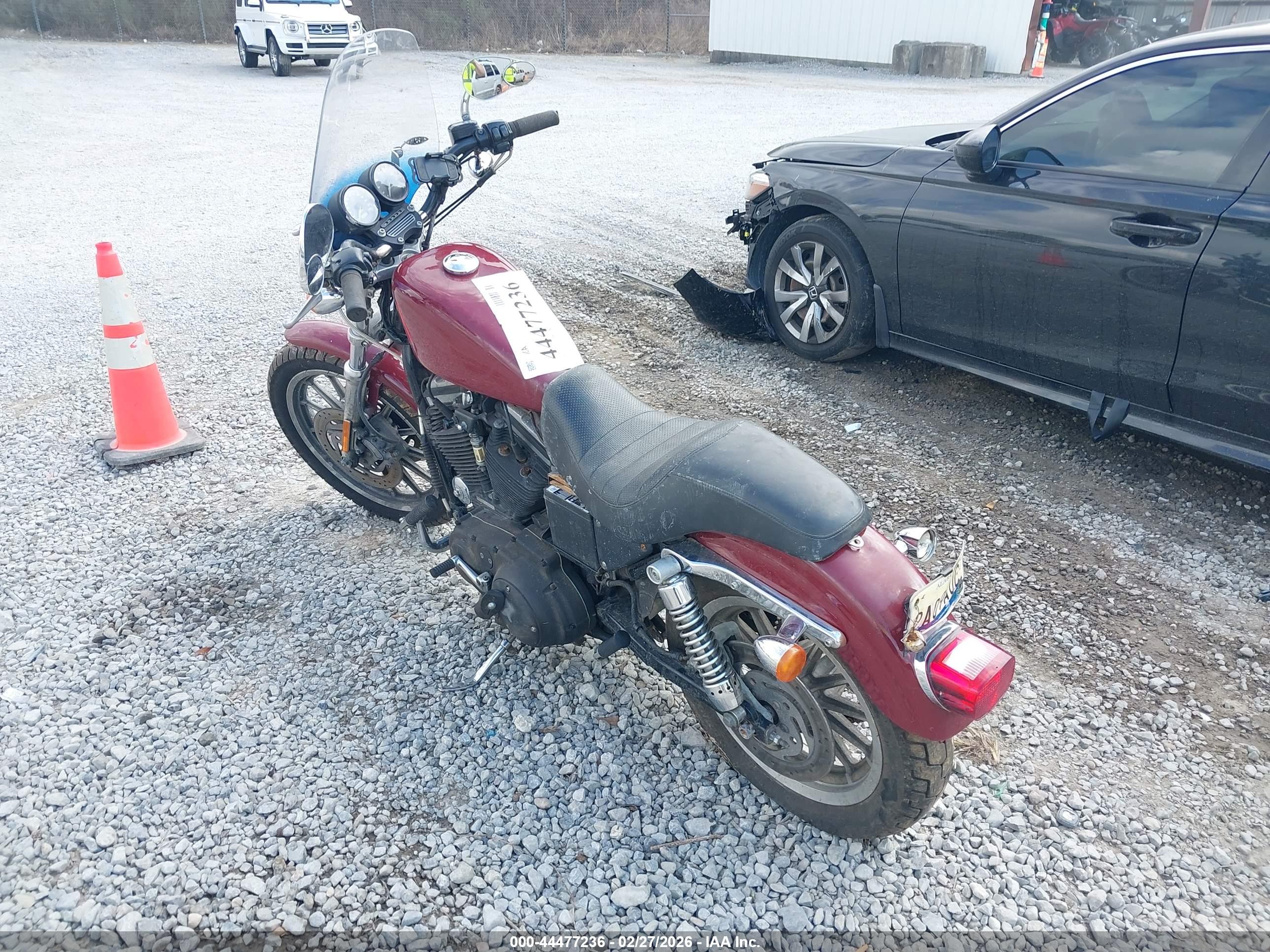 HARLEY-DAVIDSON XLH883 image 3