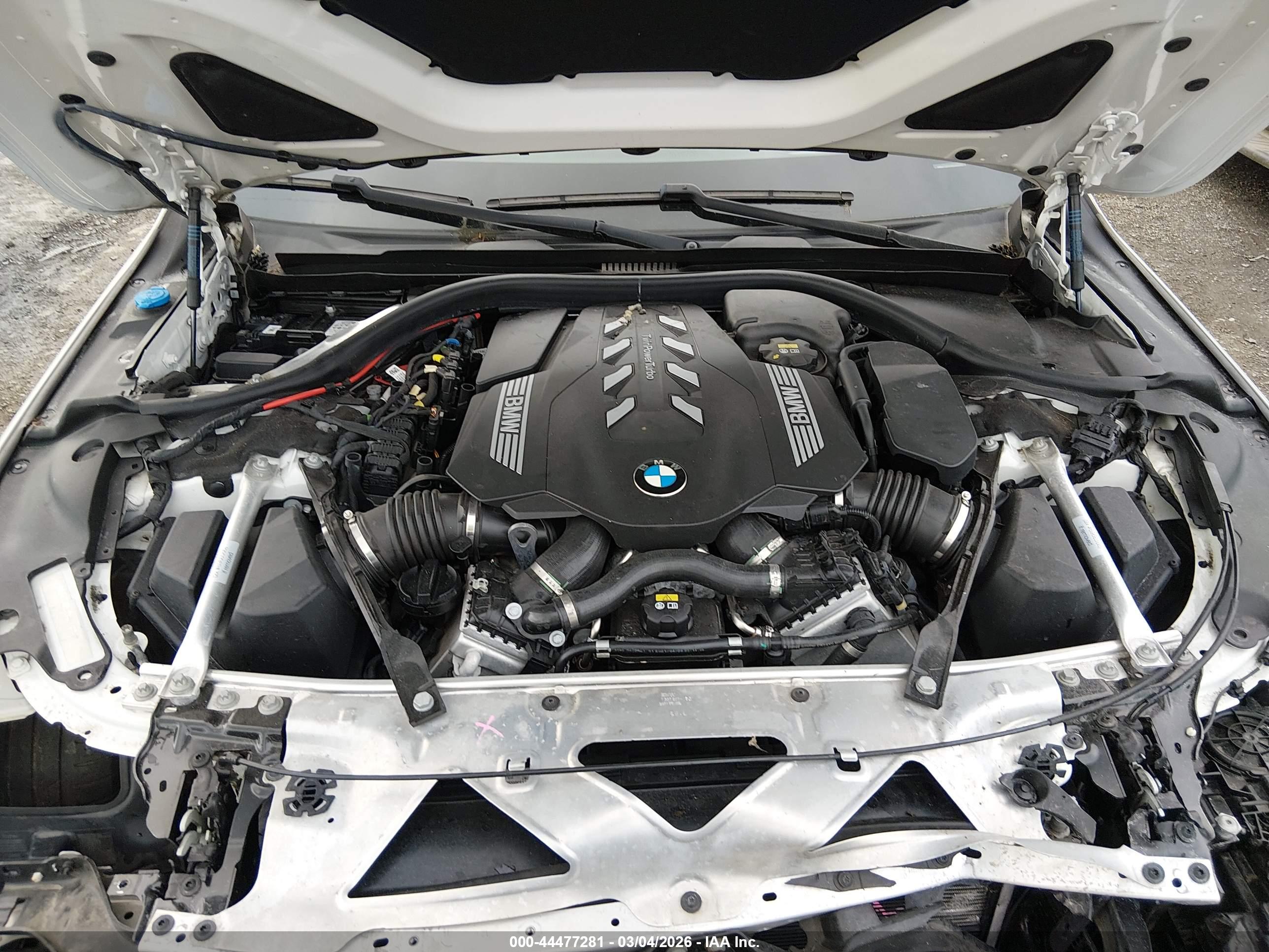 BMW 750I image 10