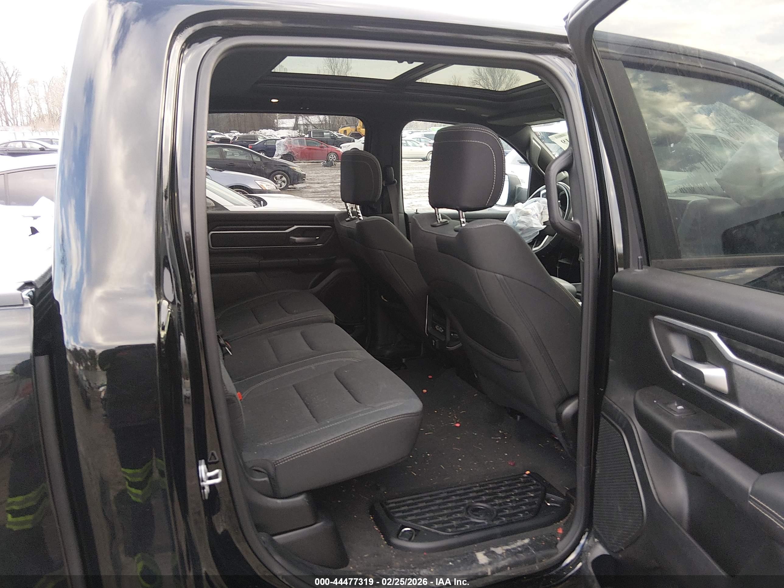 RAM 1500 image 8