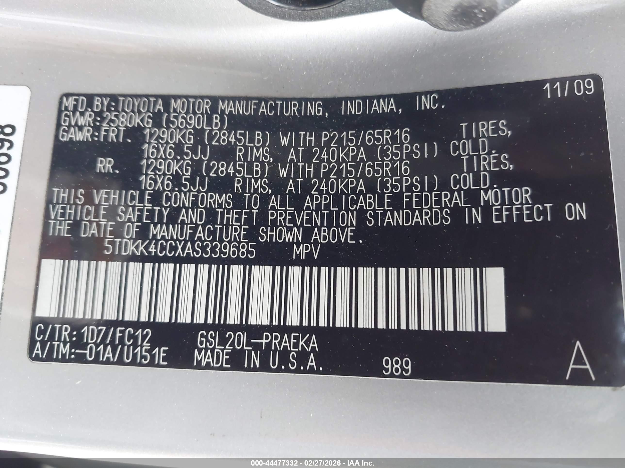 TOYOTA SIENNA image 9