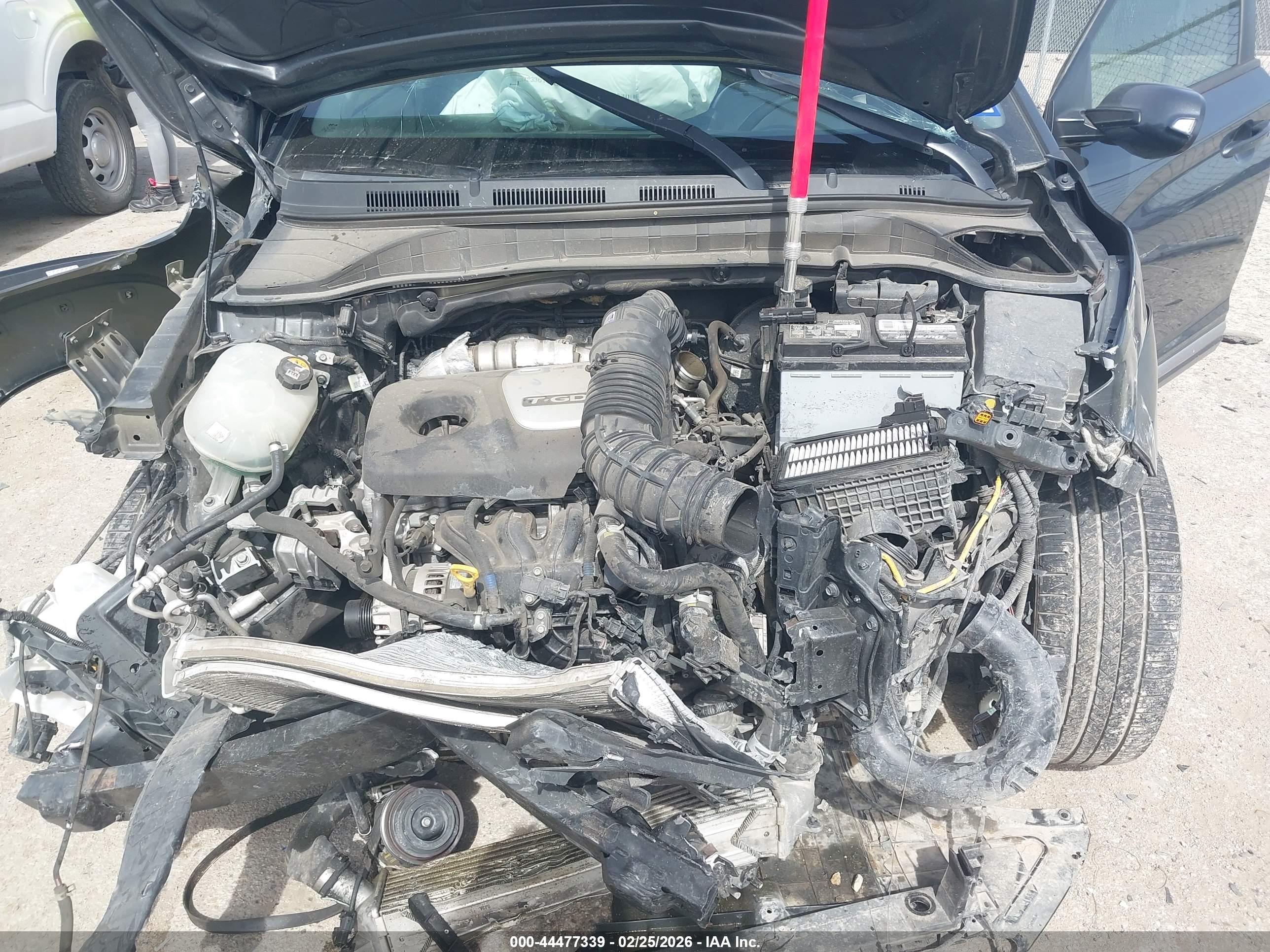 HYUNDAI KONA image 10
