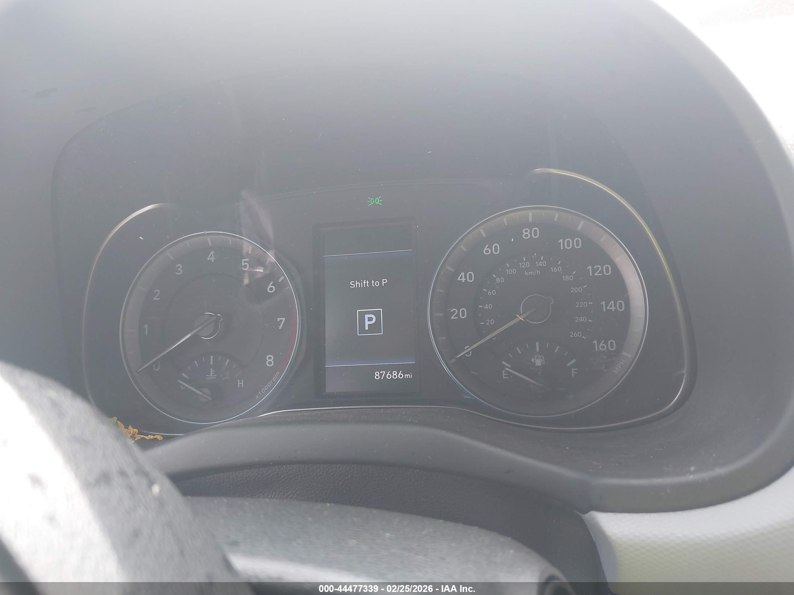 HYUNDAI KONA image 7