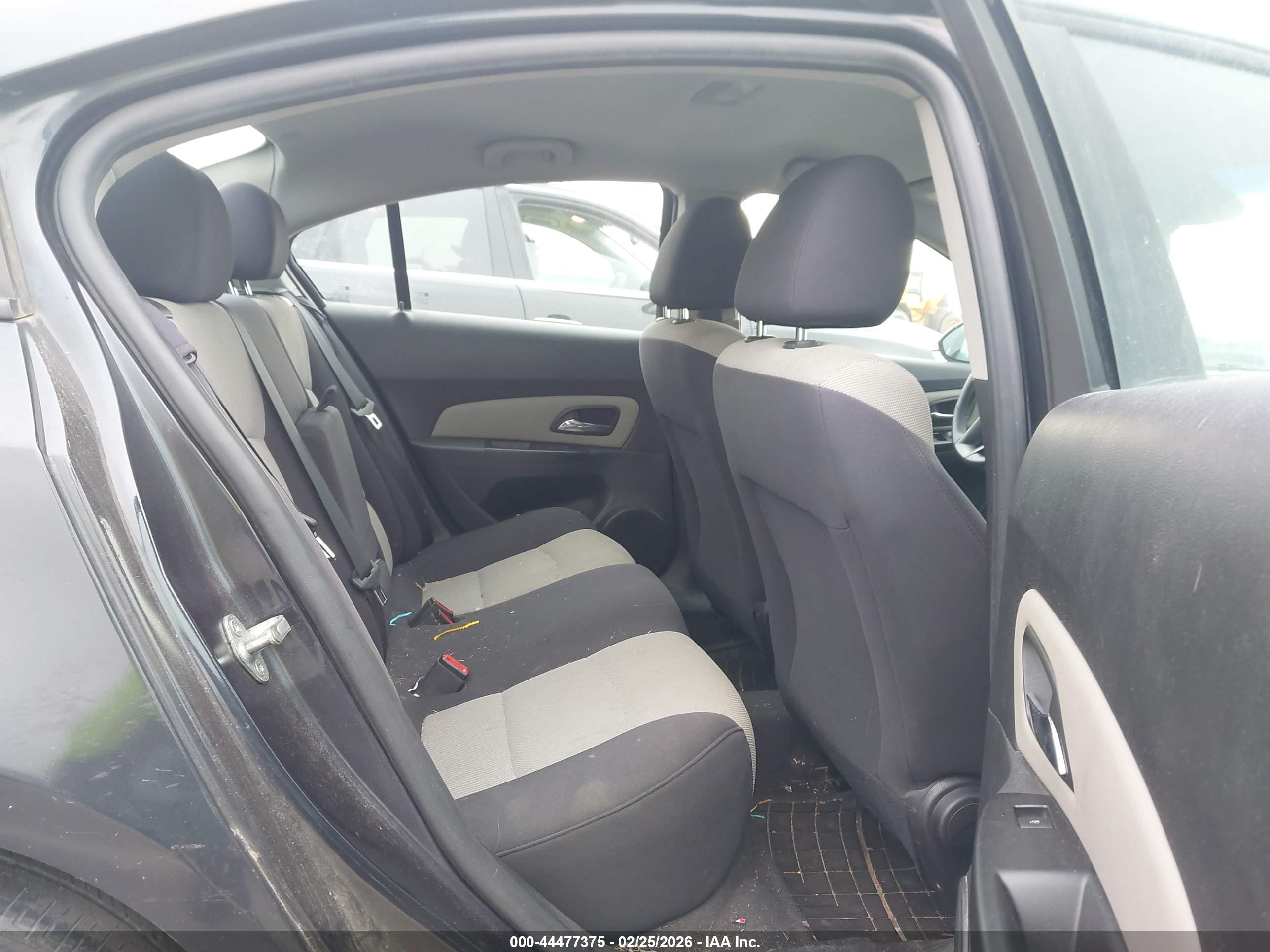 CHEVROLET CRUZE image 8