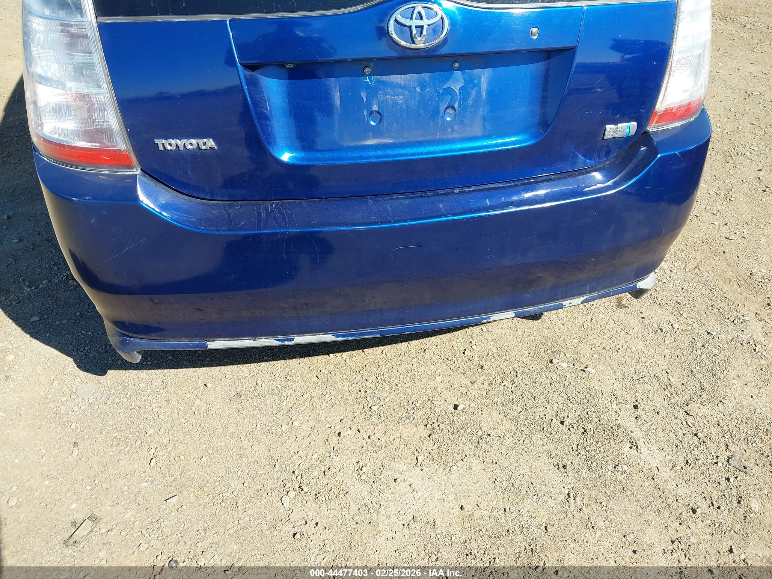 TOYOTA PRIUS image 6