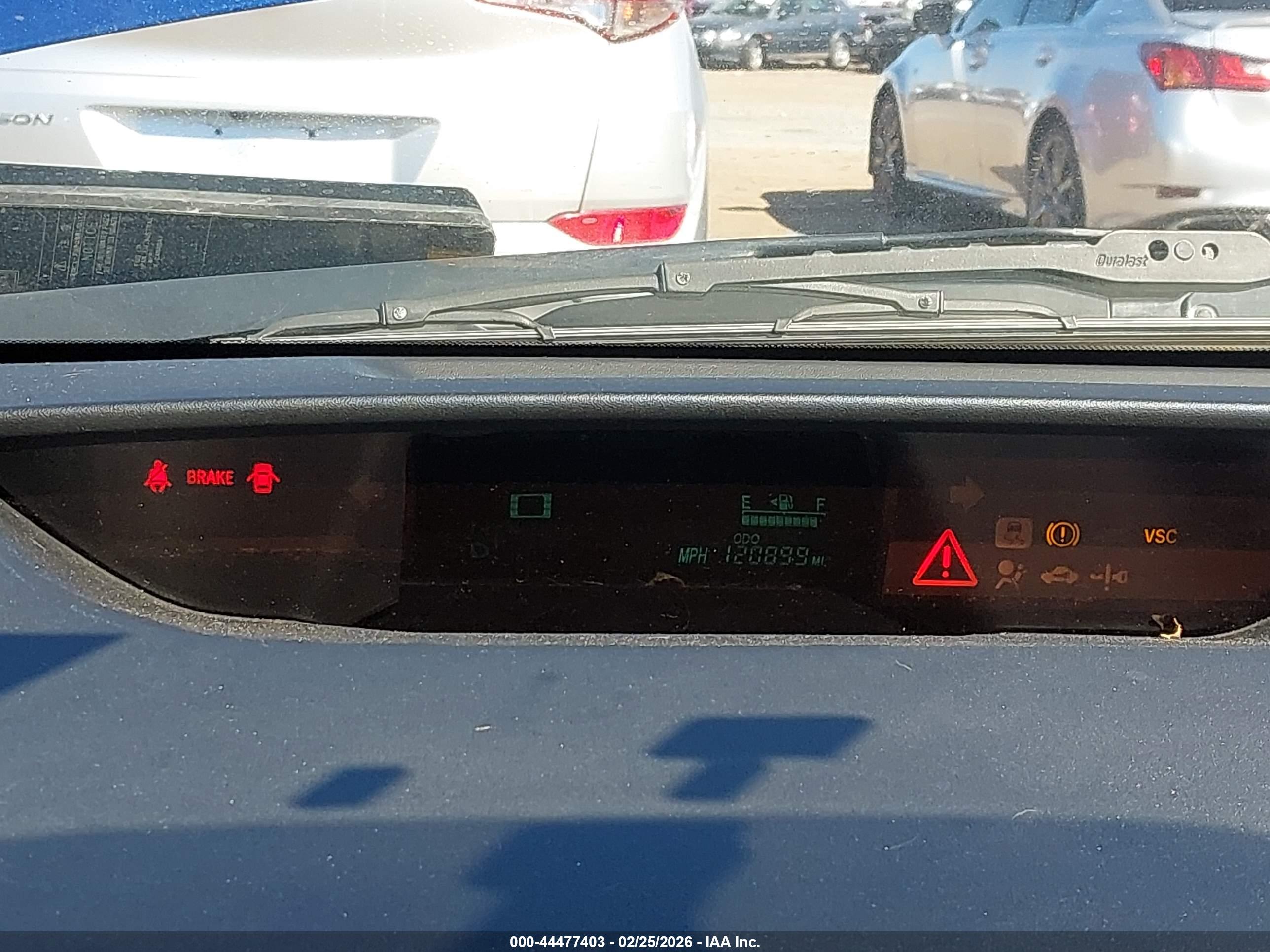 TOYOTA PRIUS image 7