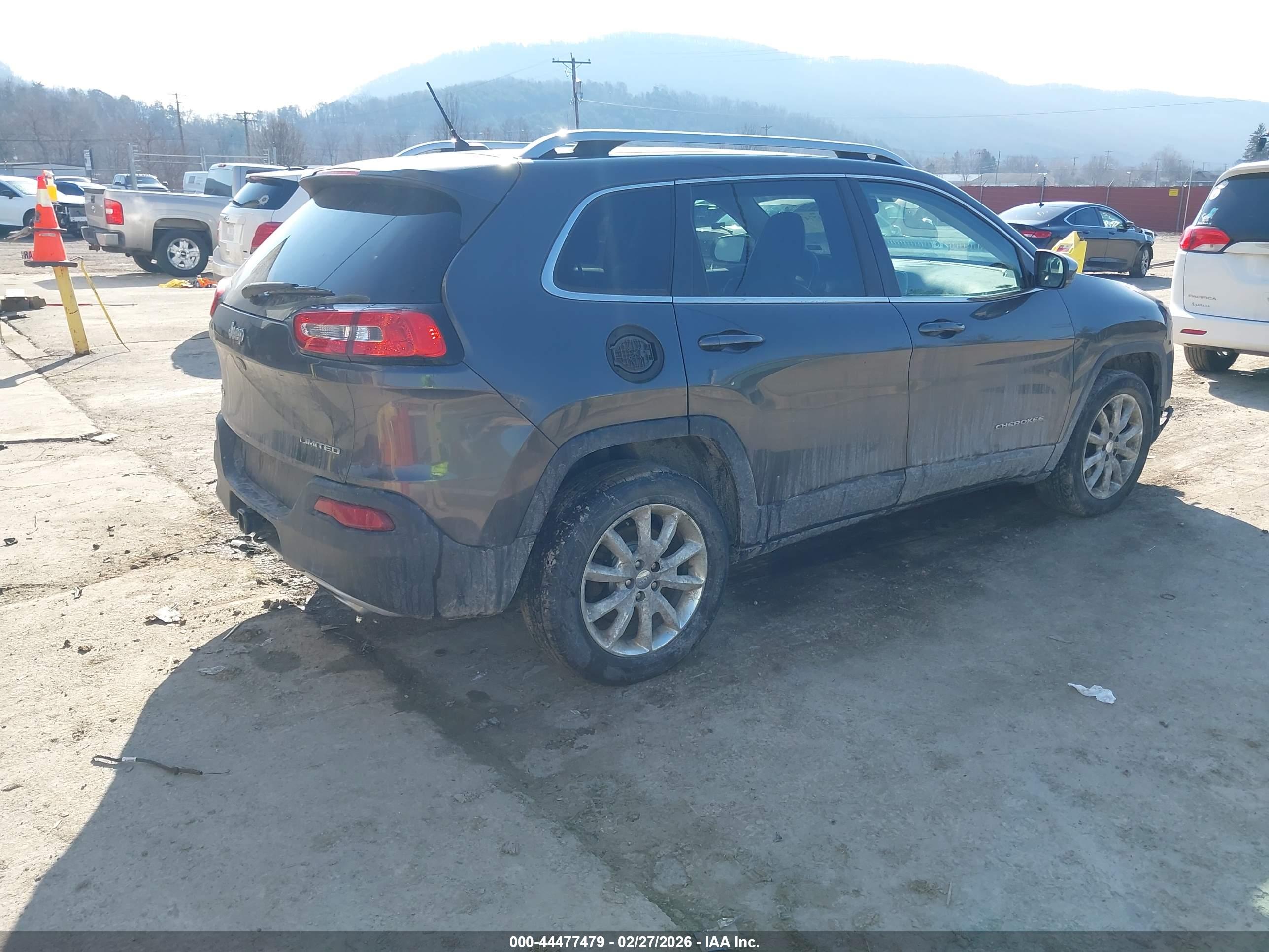 JEEP CHEROKEE image 4