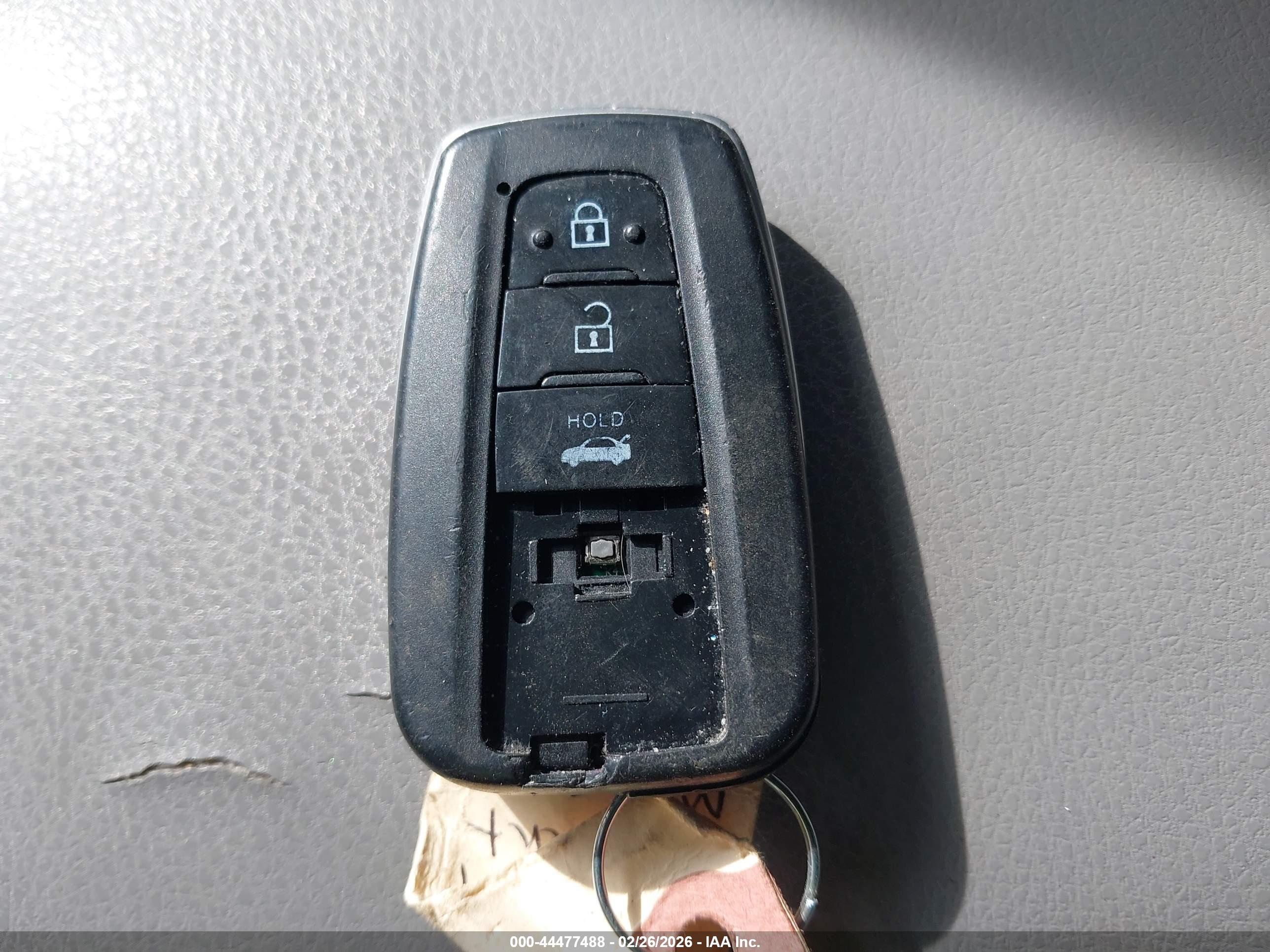 TOYOTA CAMRY image 11