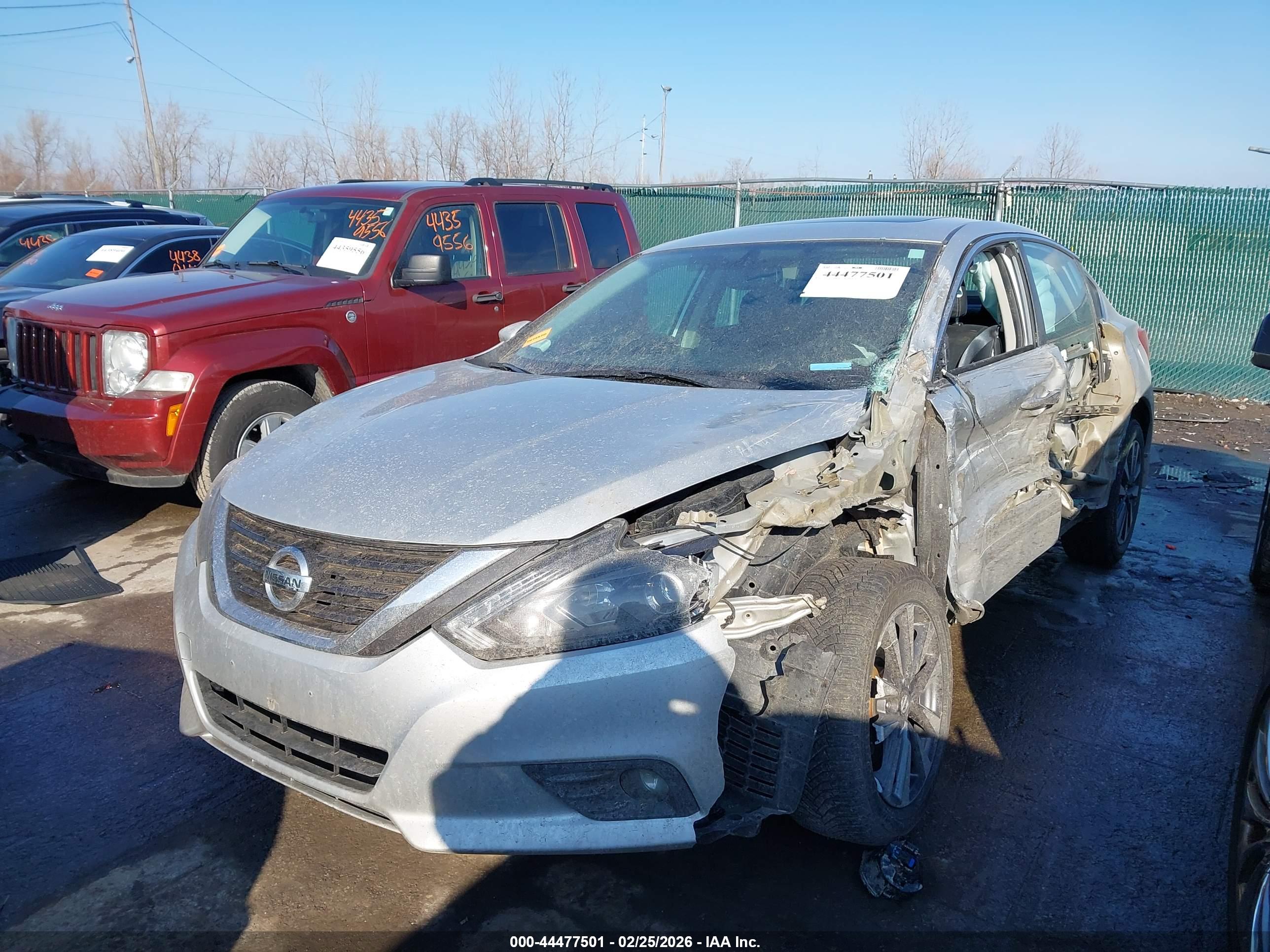 NISSAN ALTIMA image 2