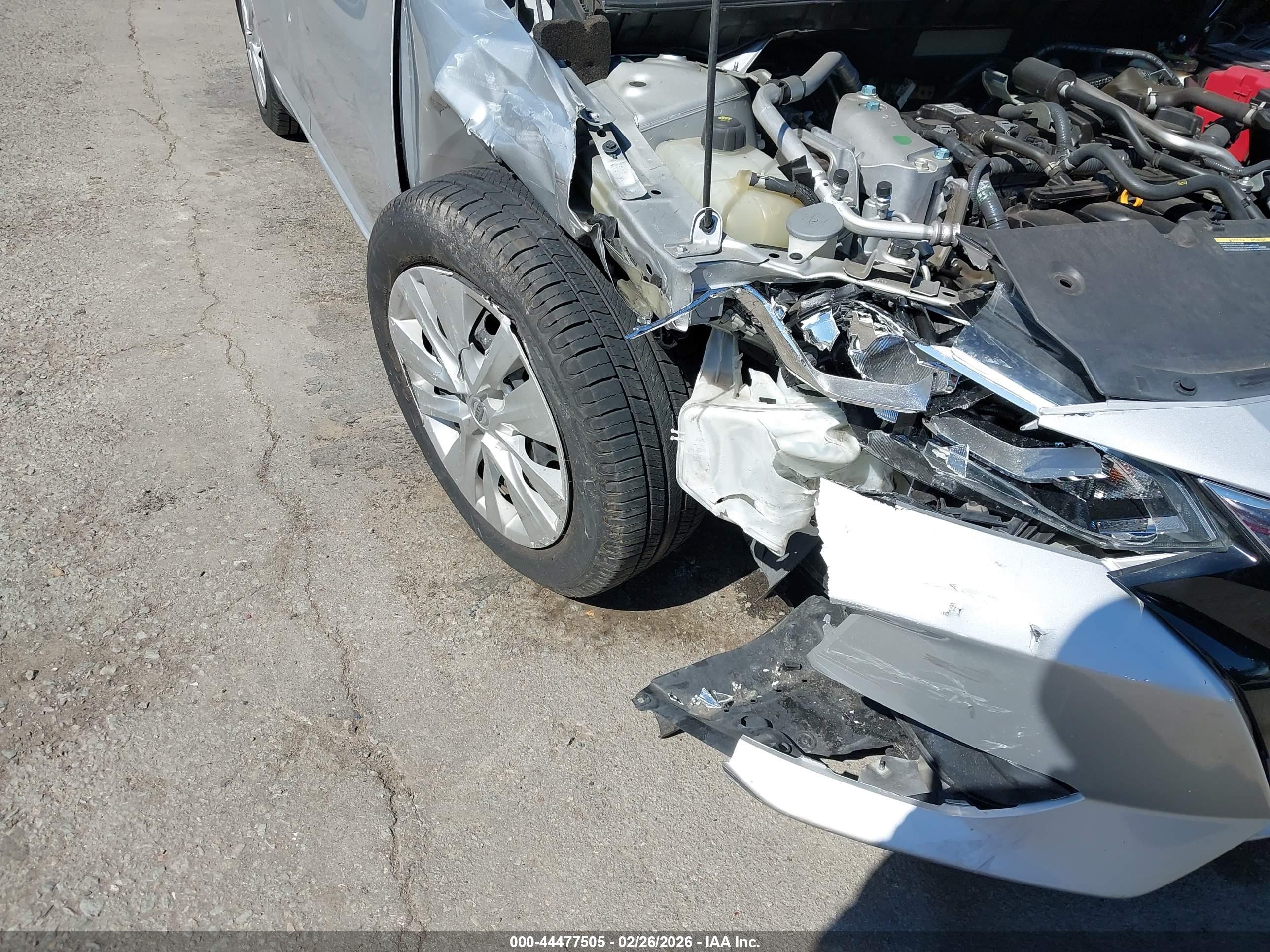 NISSAN SENTRA image 6