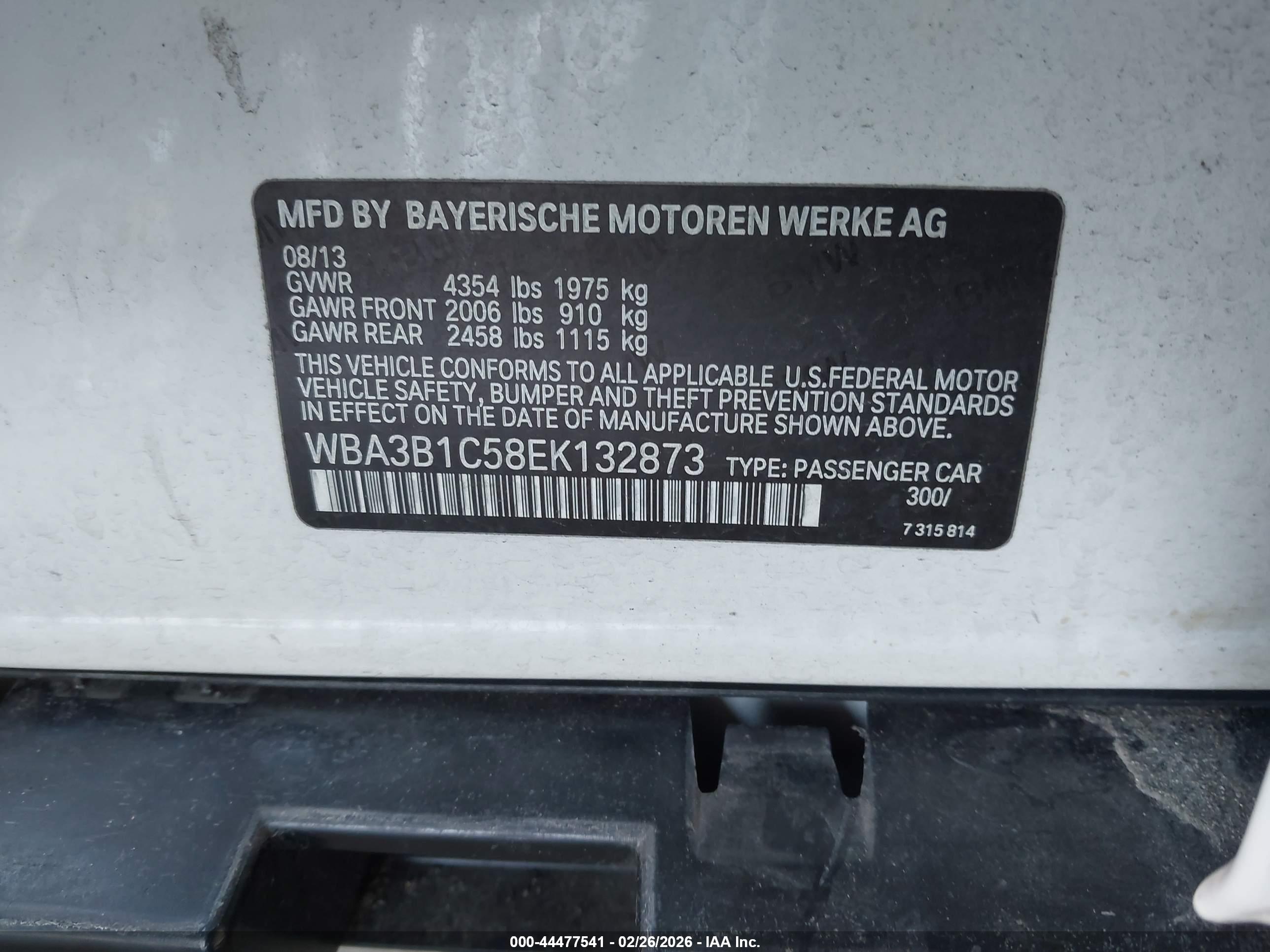 BMW 320I image 9