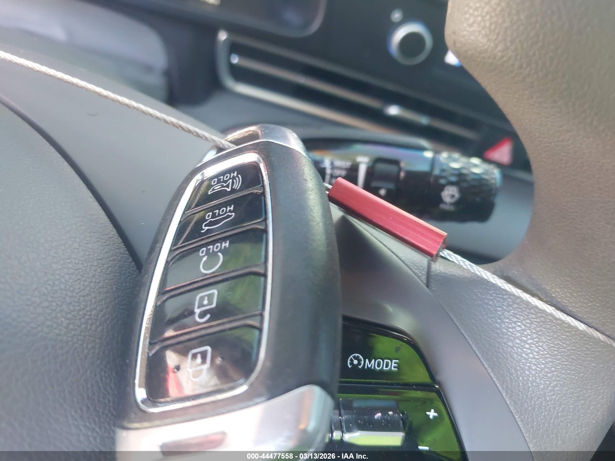 HYUNDAI ELANTRA image 11