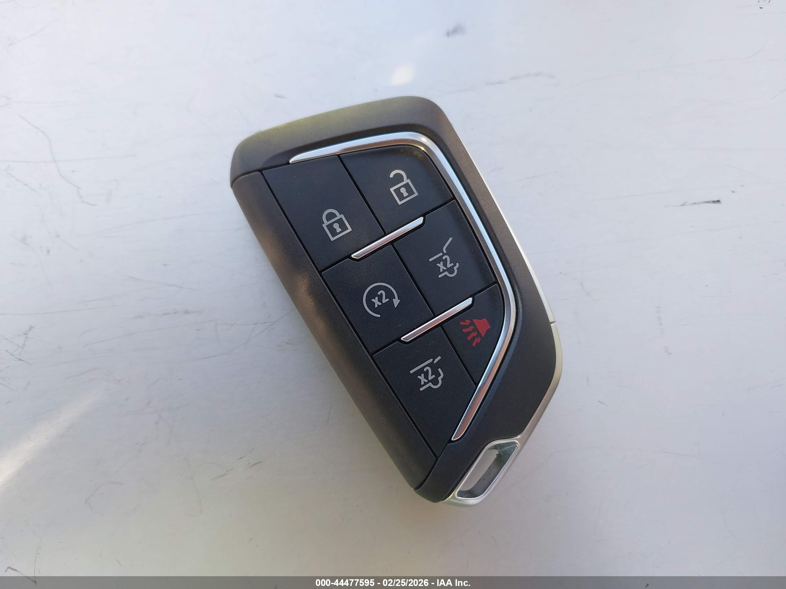 CADILLAC ESCALADE image 11
