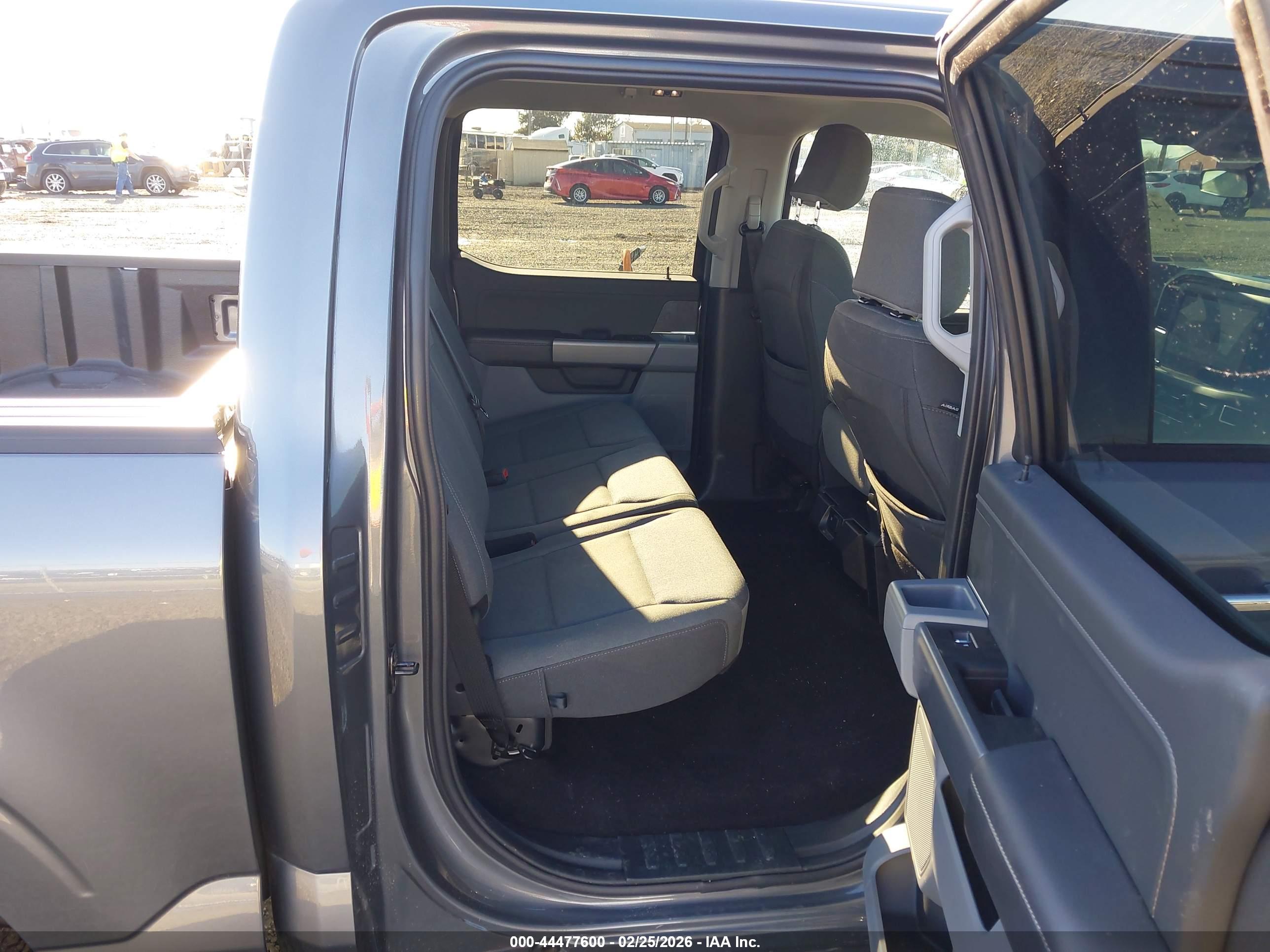 FORD F-150 image 8