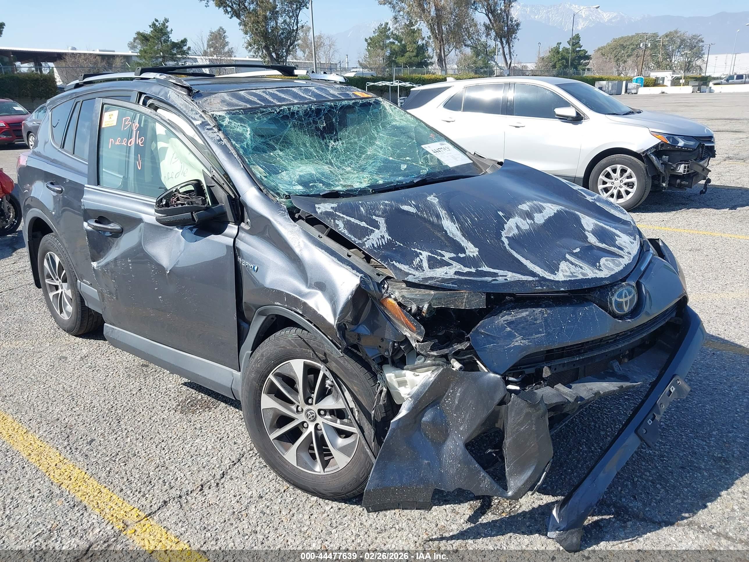 TOYOTA RAV4 image 6