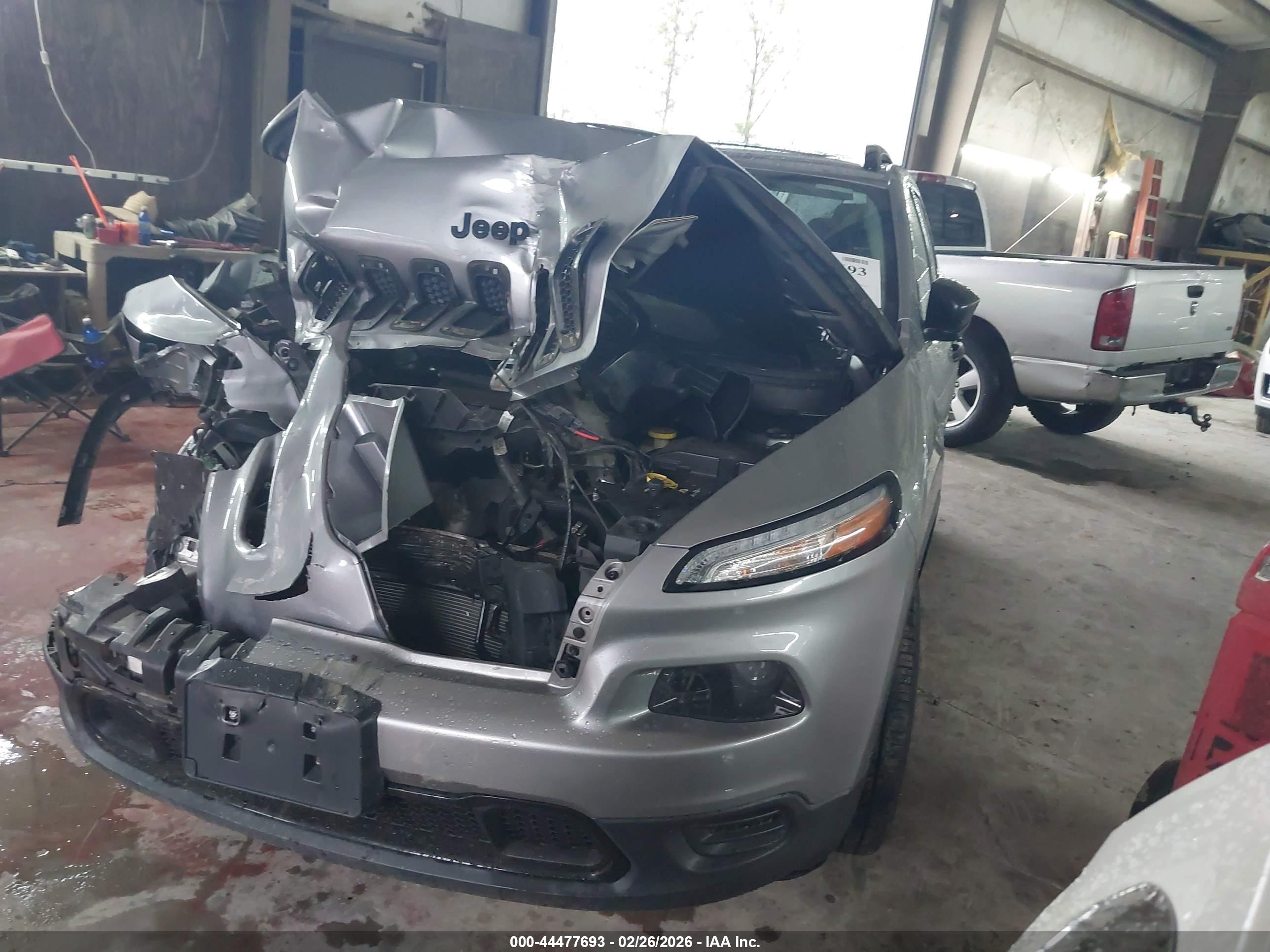 JEEP CHEROKEE image 2