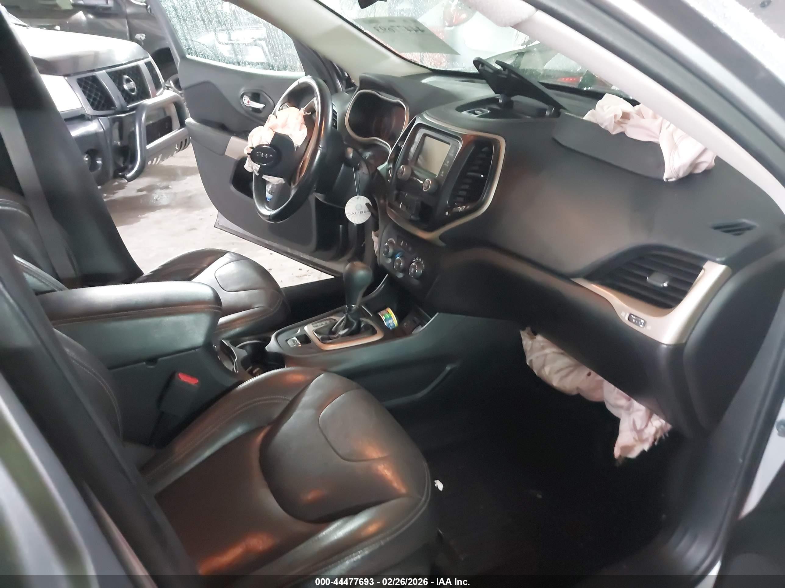 JEEP CHEROKEE image 5