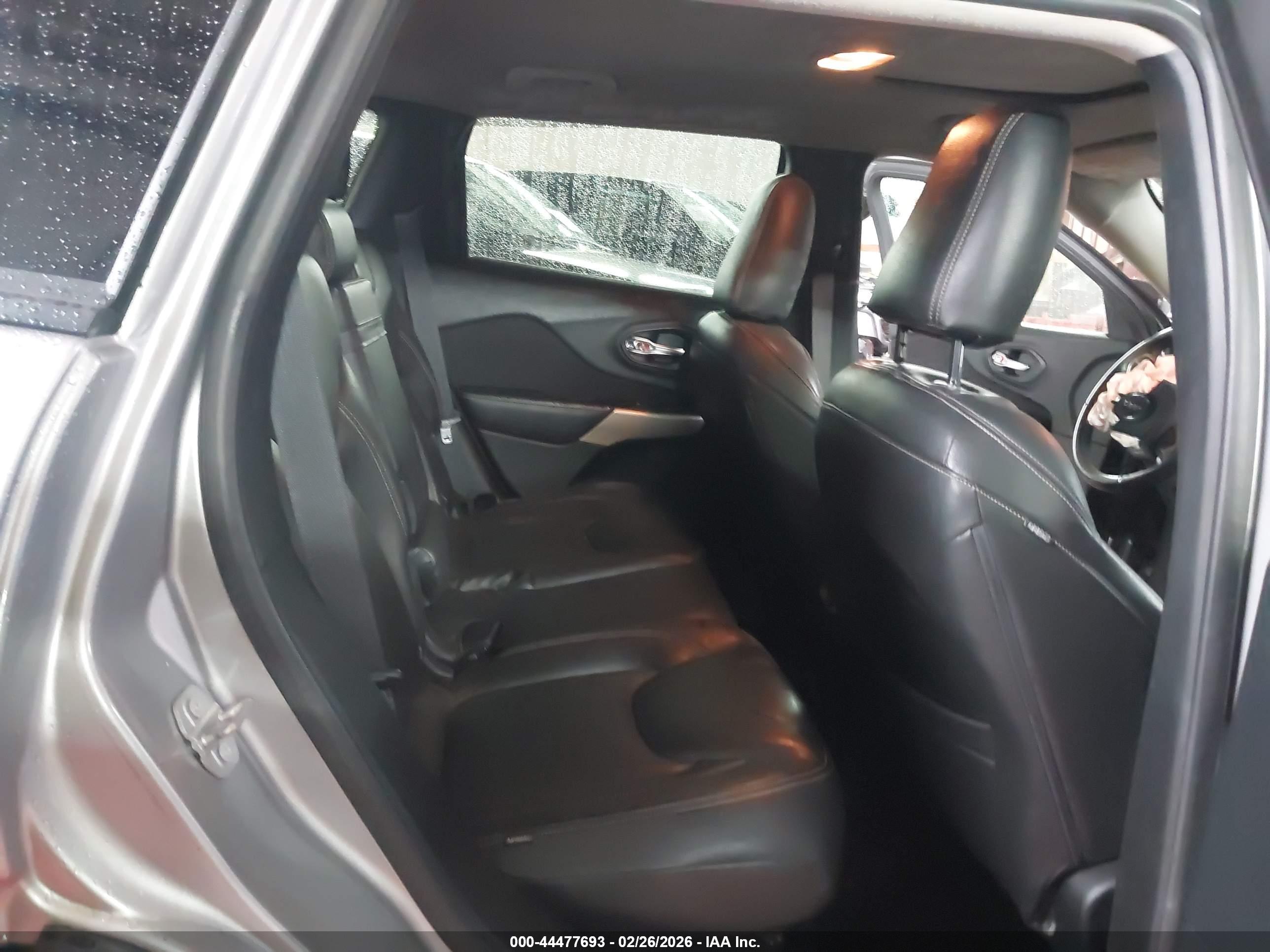 JEEP CHEROKEE image 8