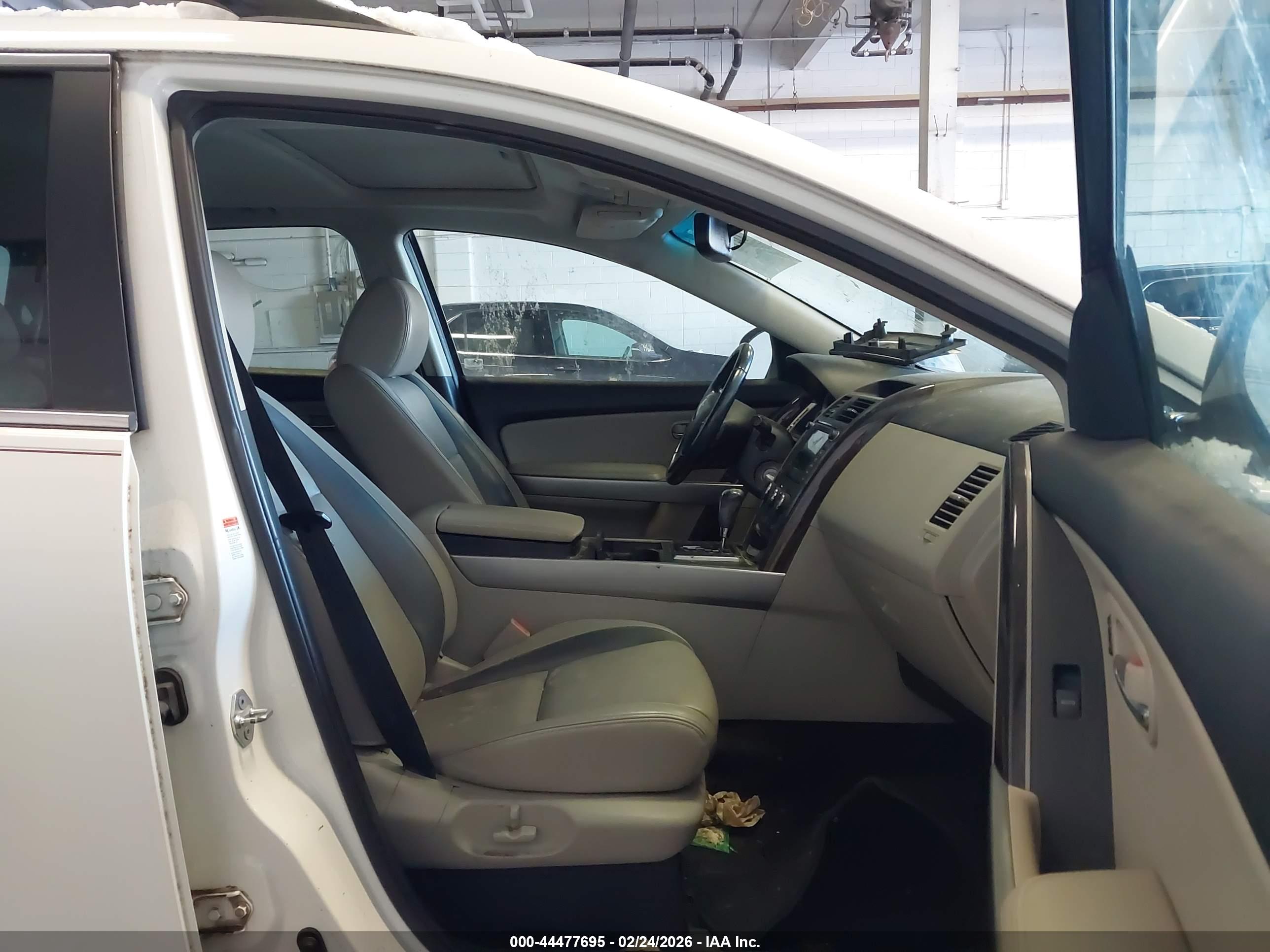 MAZDA CX-9 image 5