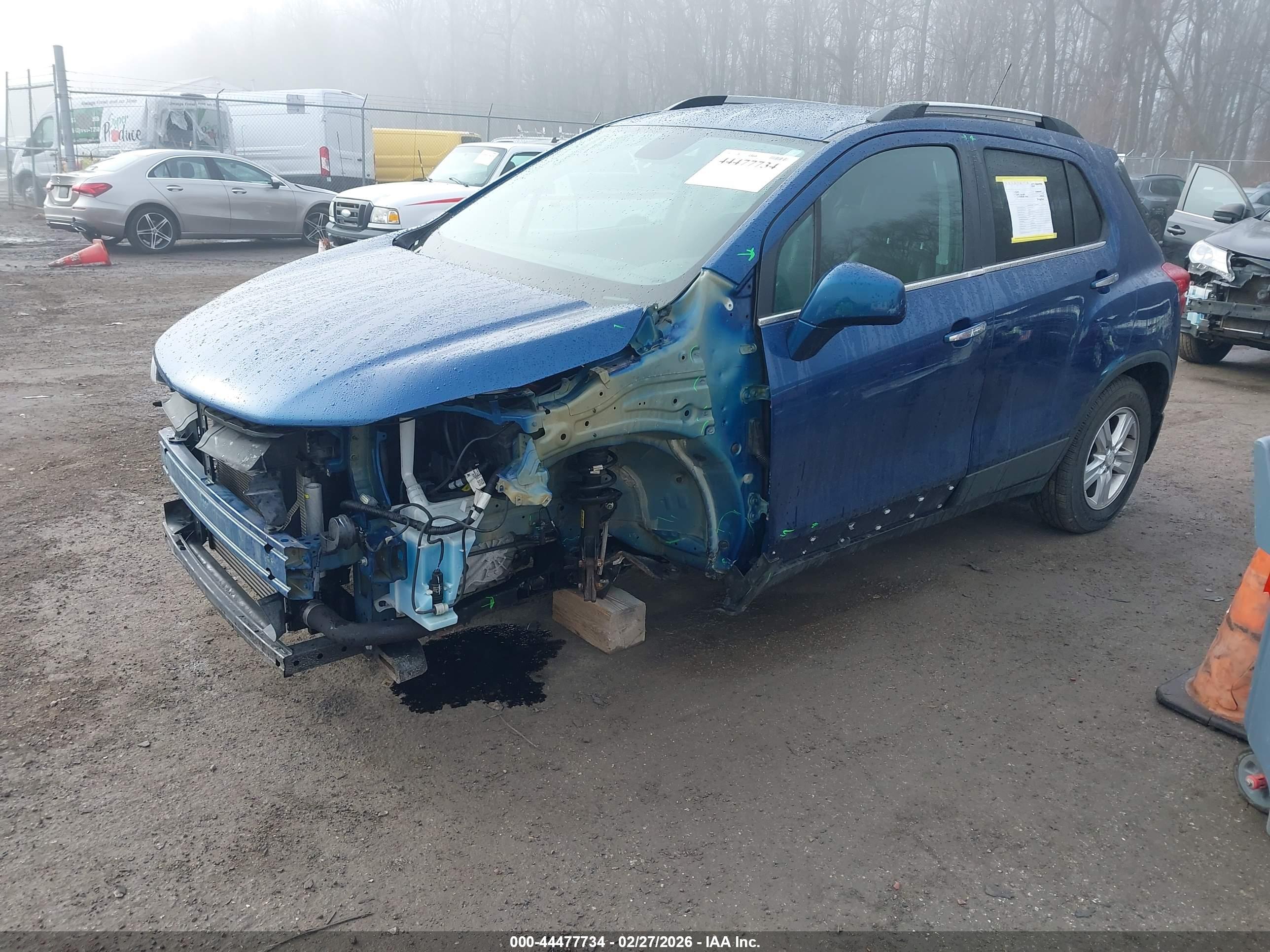 CHEVROLET TRAX image 2