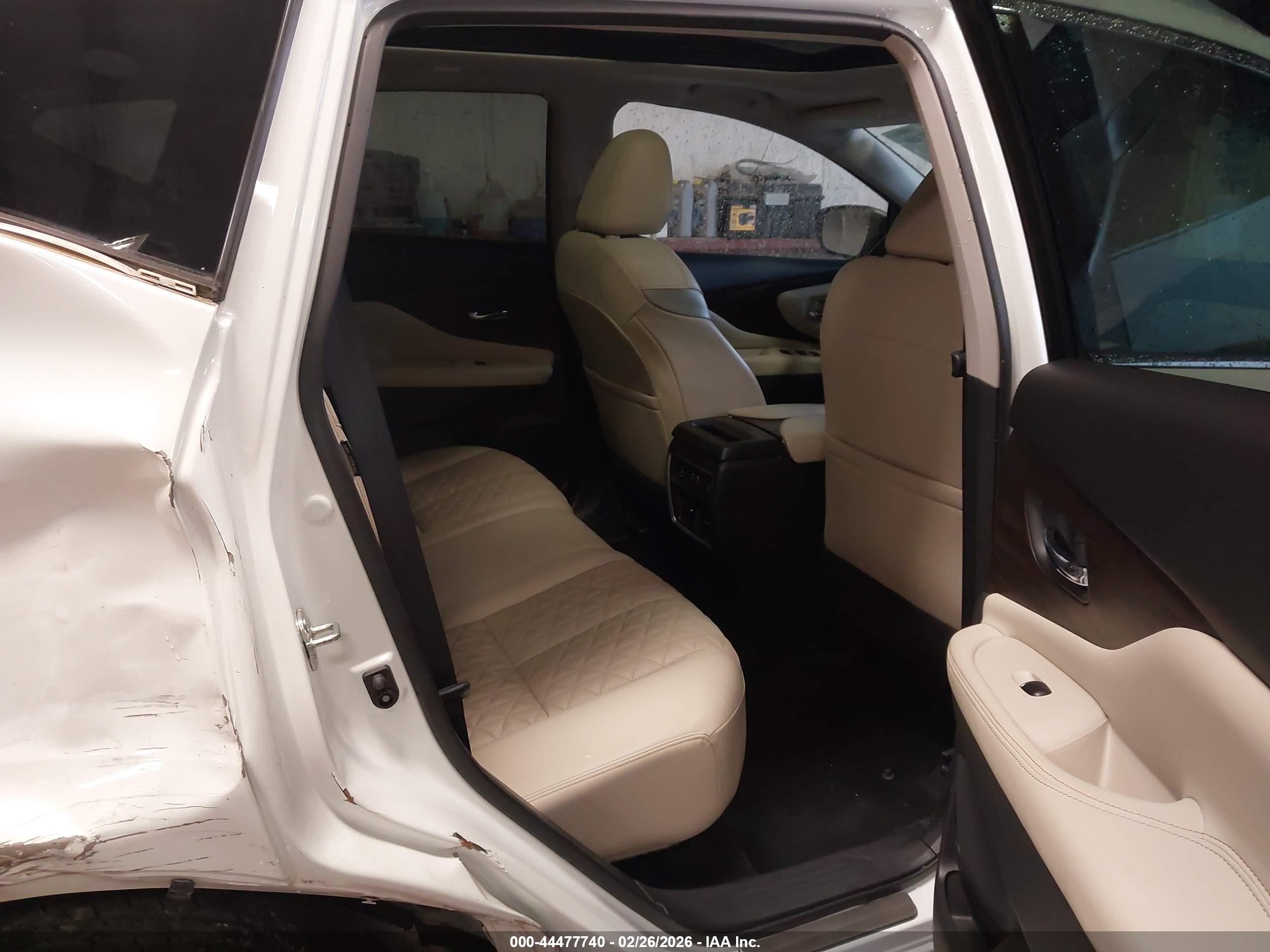 NISSAN MURANO image 8