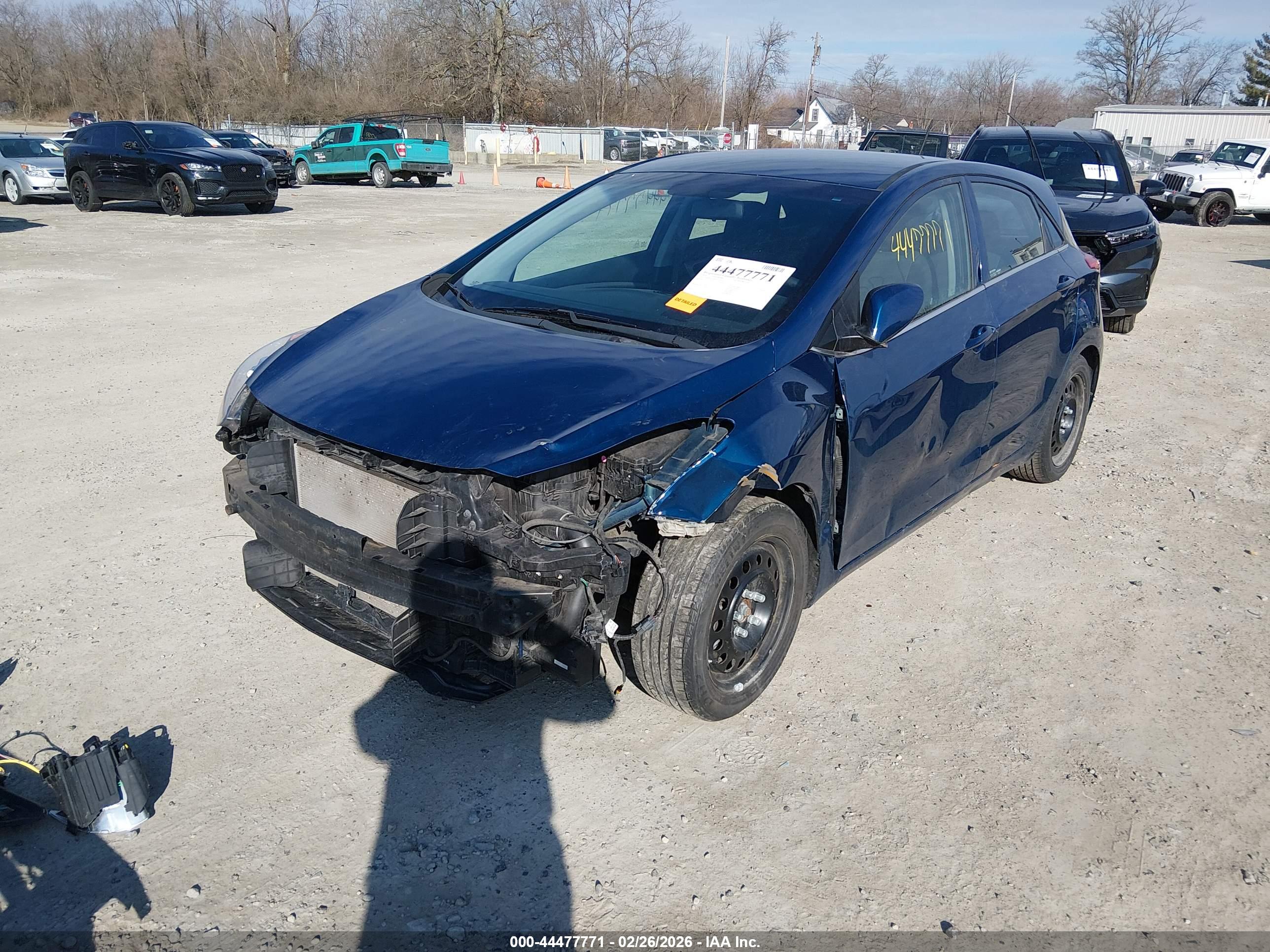 HYUNDAI ELANTRA image 2