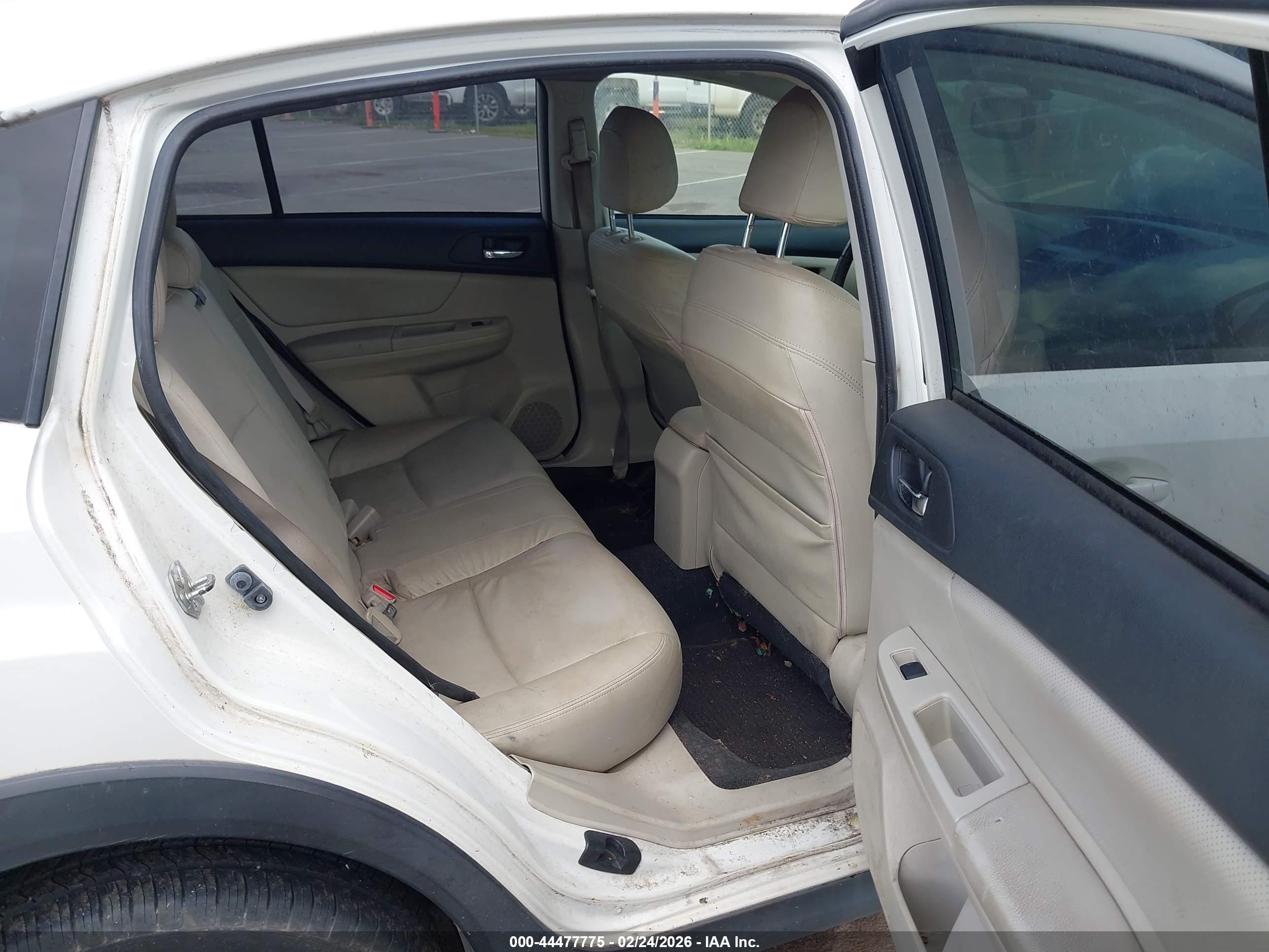 SUBARU XV image 8