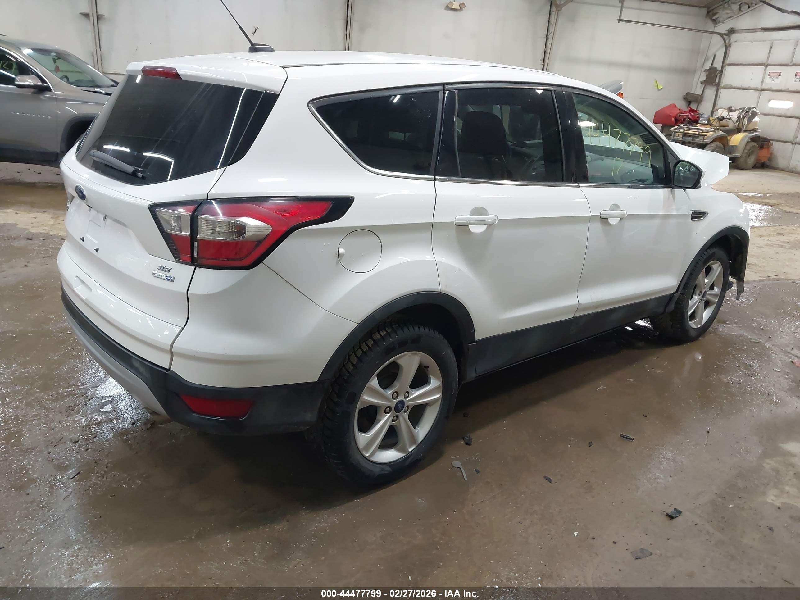 FORD ESCAPE image 4