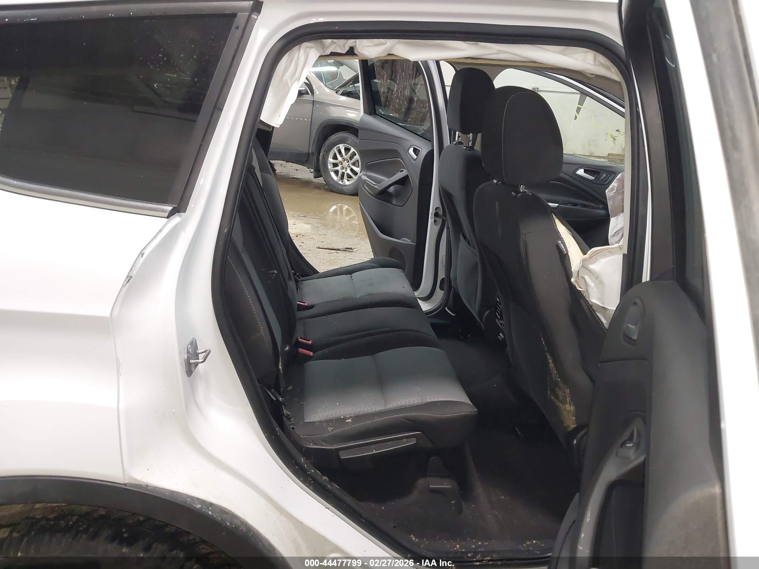 FORD ESCAPE image 8