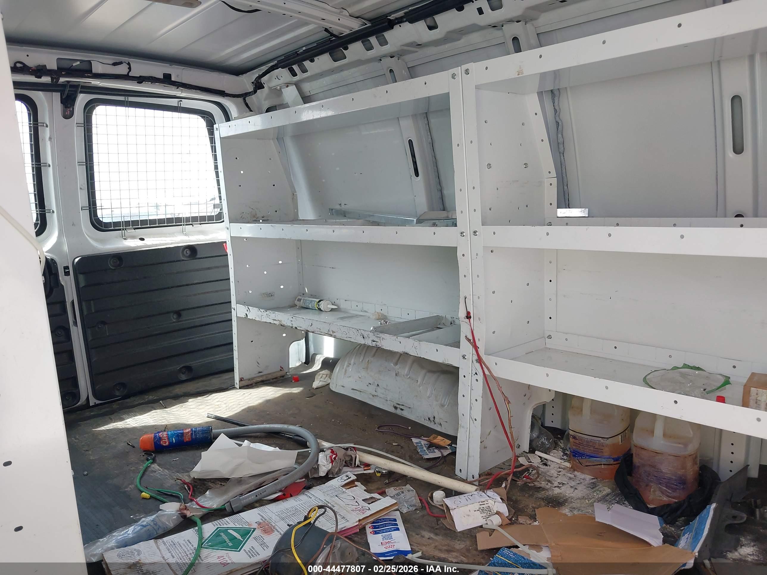 CHEVROLET EXPRESS image 8