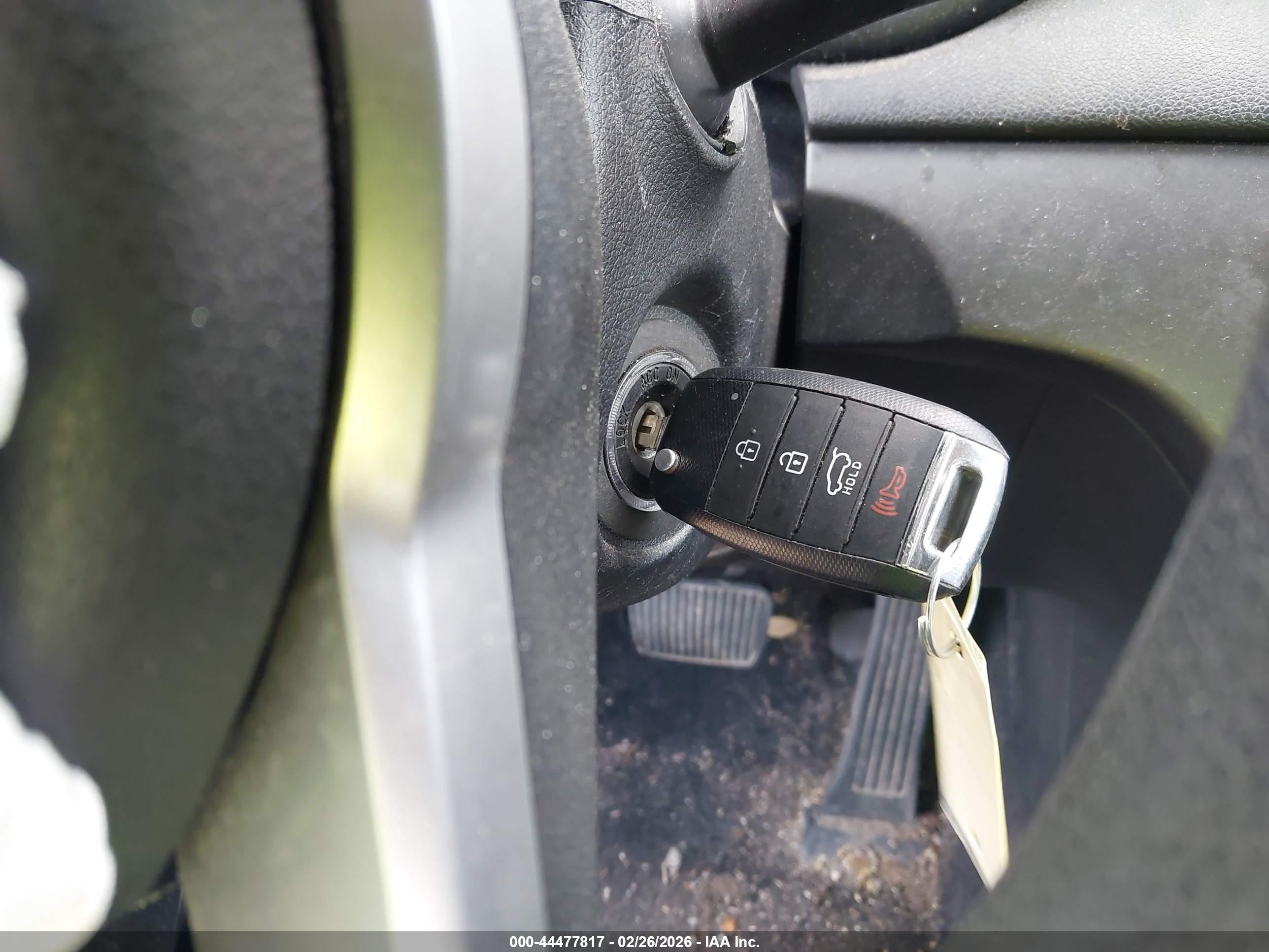 KIA SPORTAGE image 11
