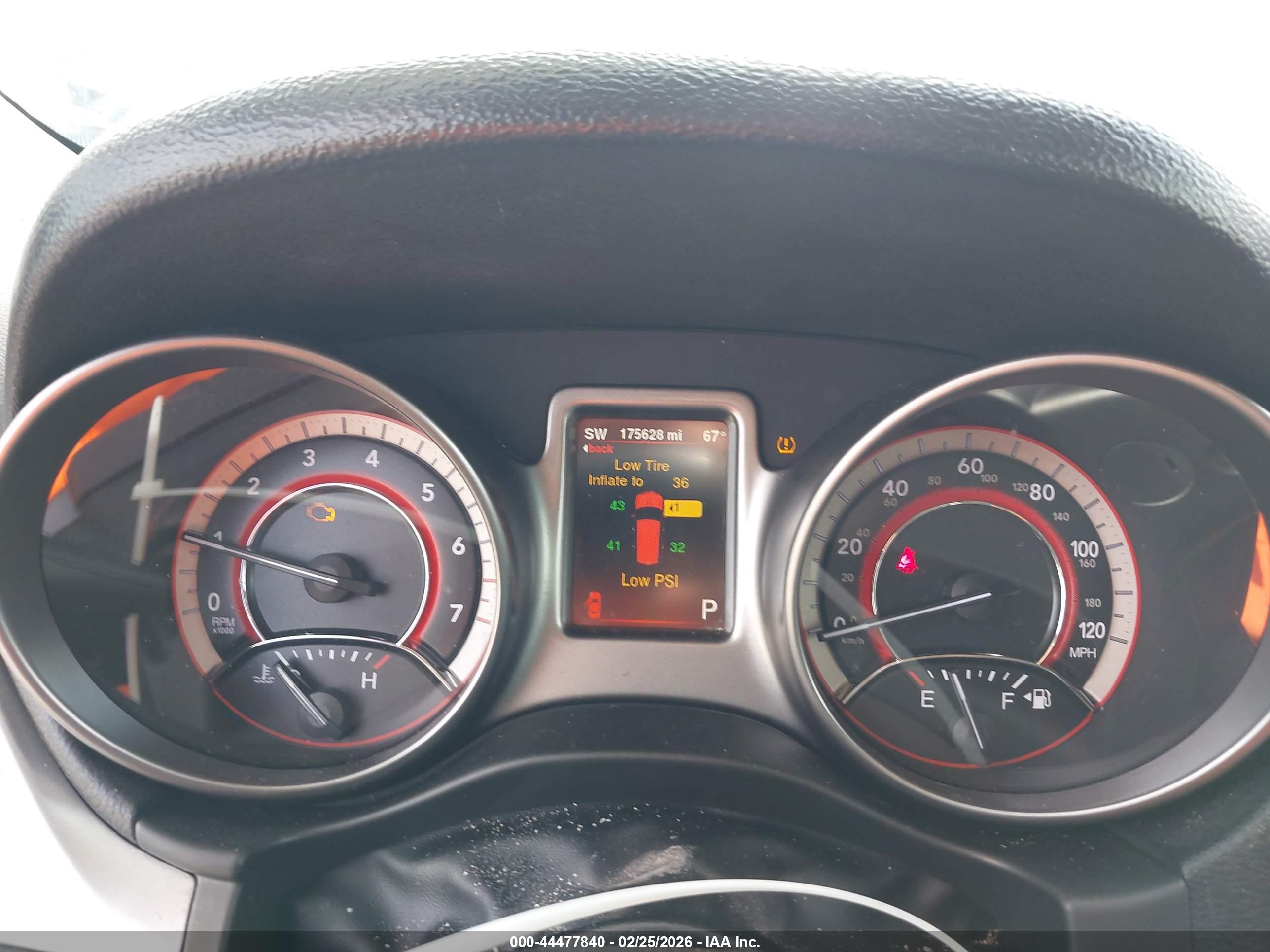 DODGE JOURNEY image 7