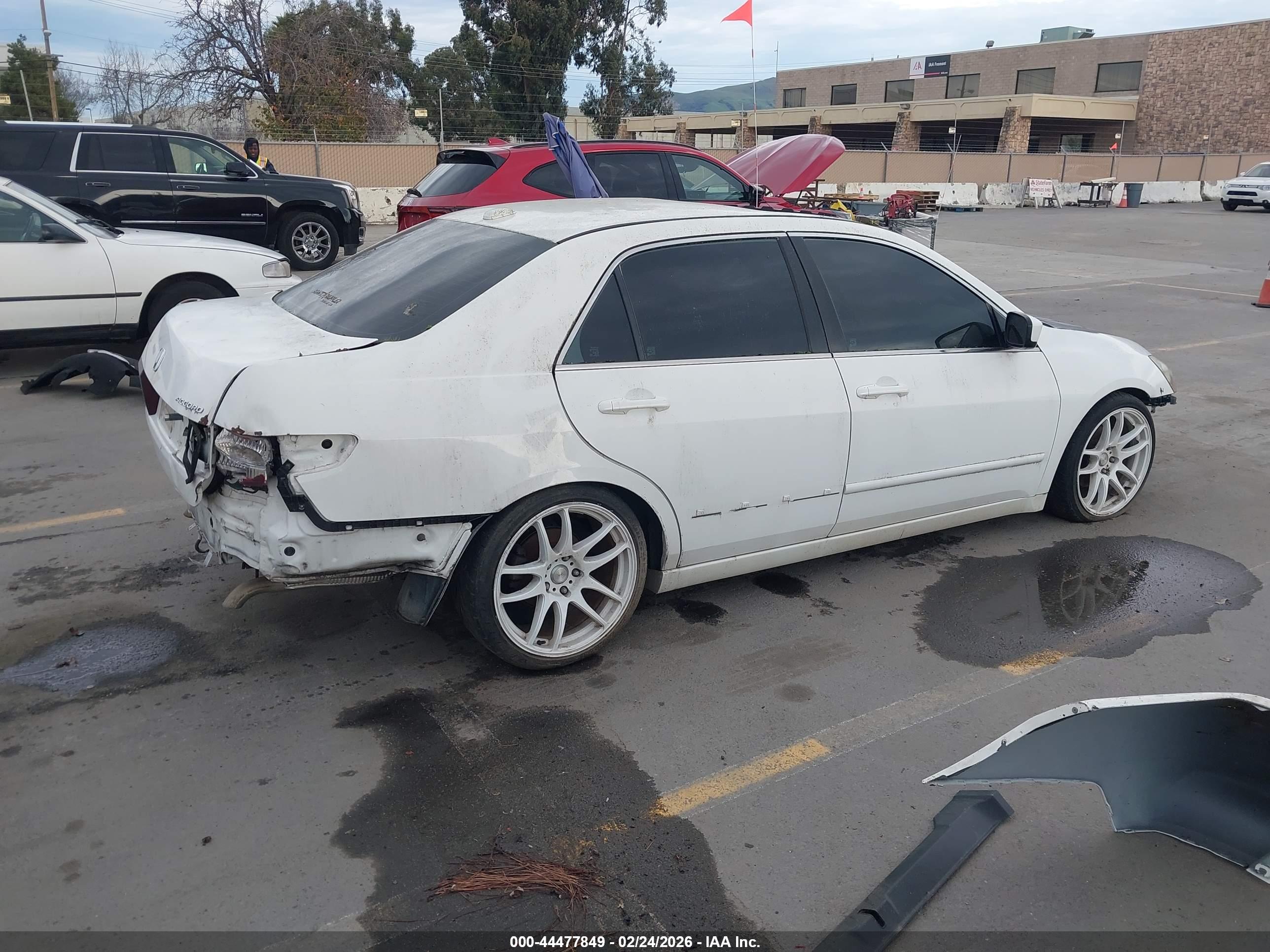 HONDA ACCORD image 4
