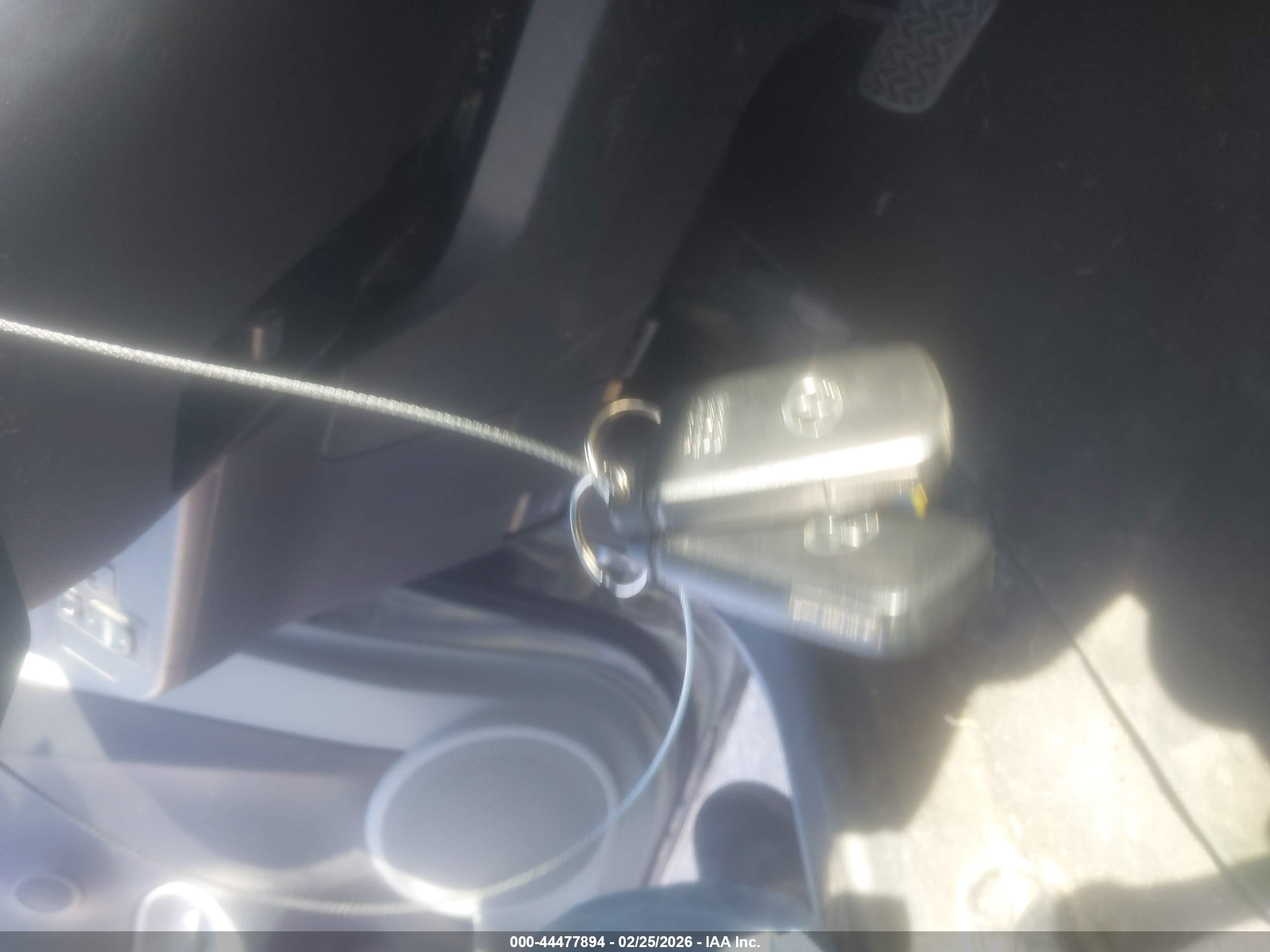 TOYOTA PRIUS image 11