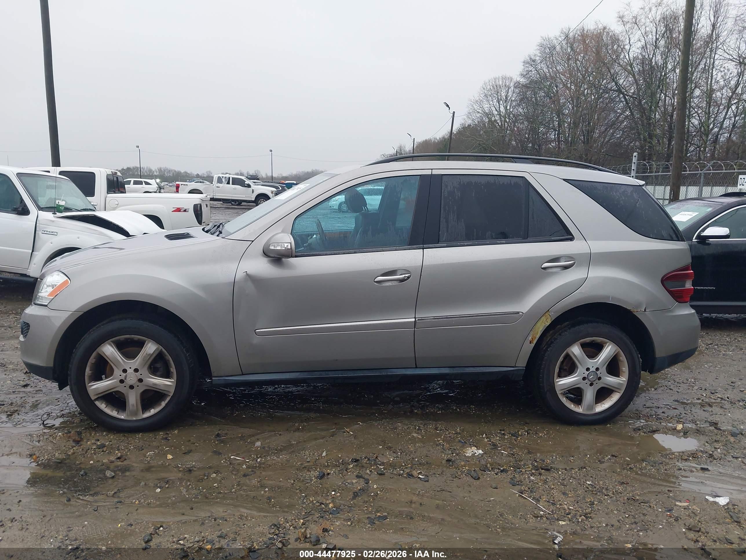 MERCEDES-BENZ ML image 6