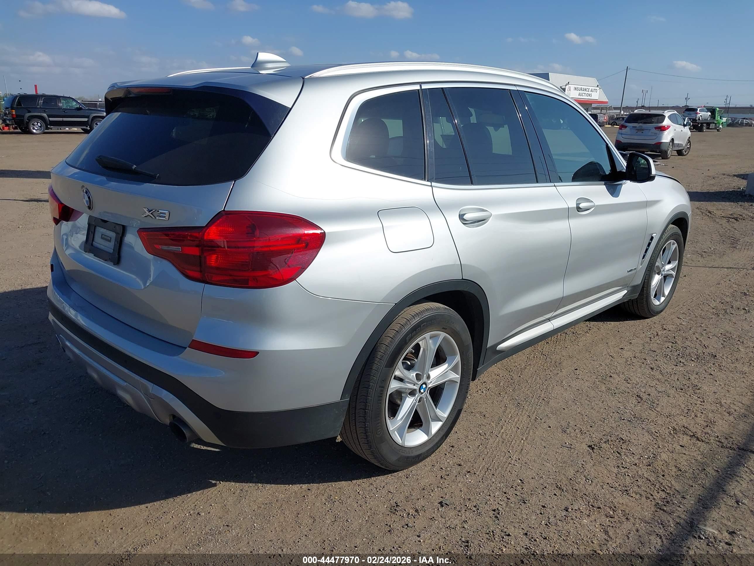 BMW X3 image 4