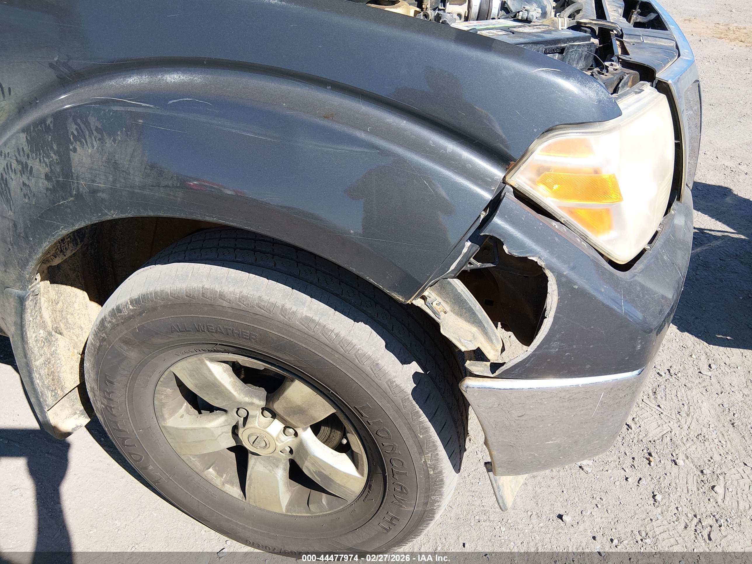 NISSAN FRONTIER image 6