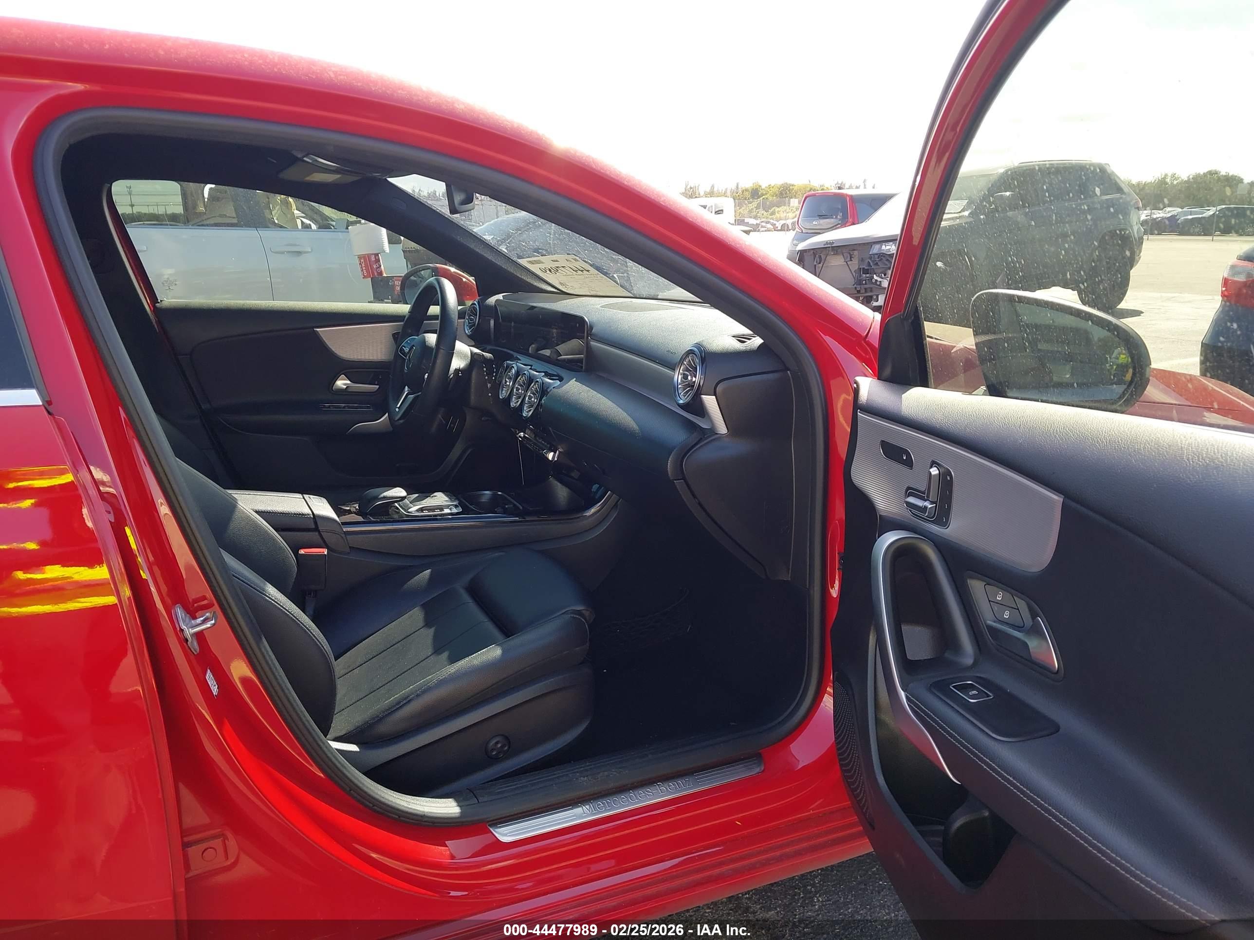 MERCEDES-BENZ A image 5