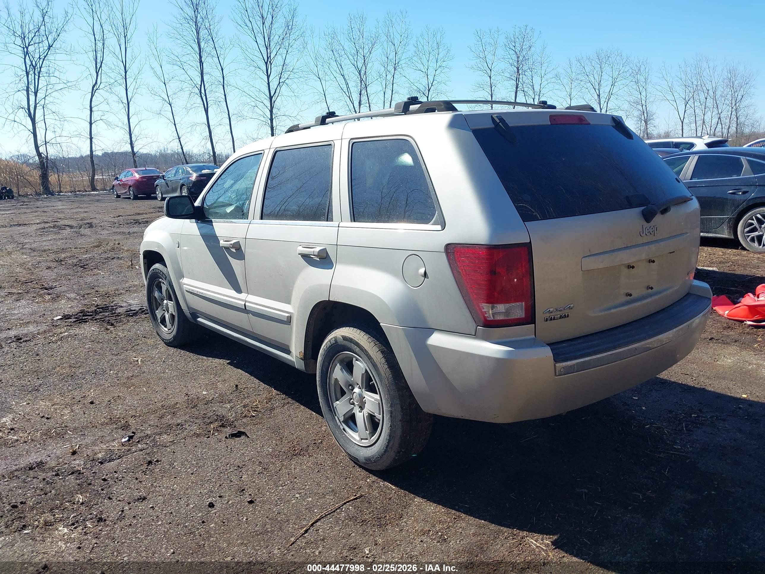 JEEP GRAND image 3
