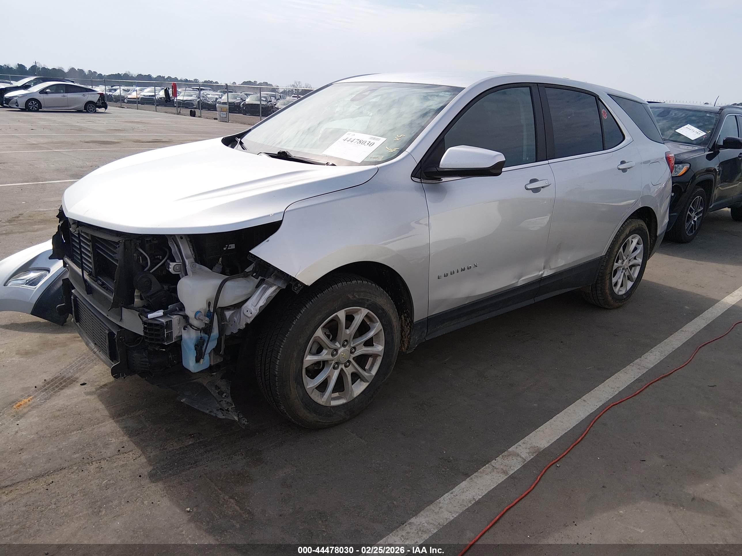 CHEVROLET EQUINOX image 2