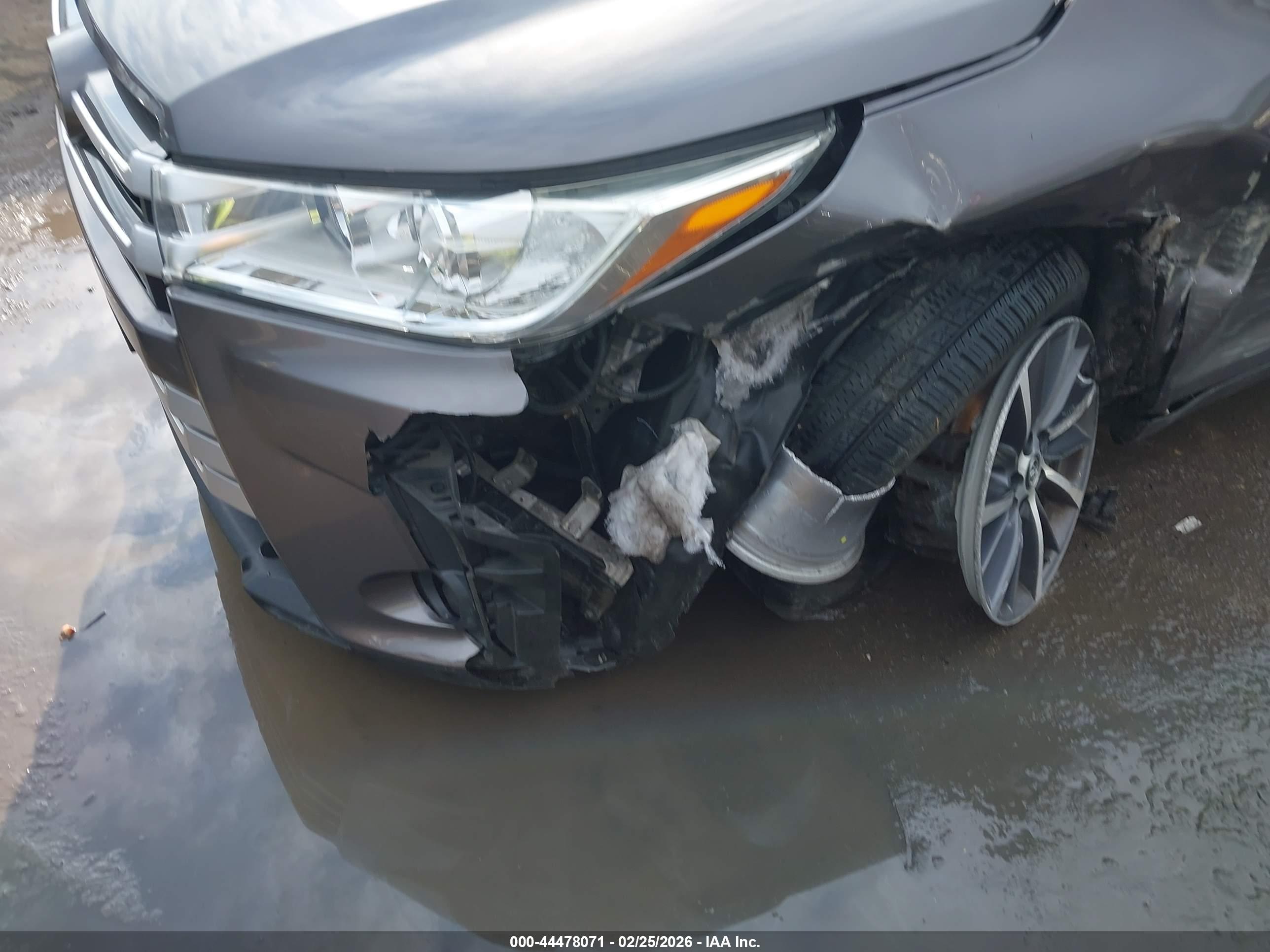 TOYOTA HIGHLANDER image 6