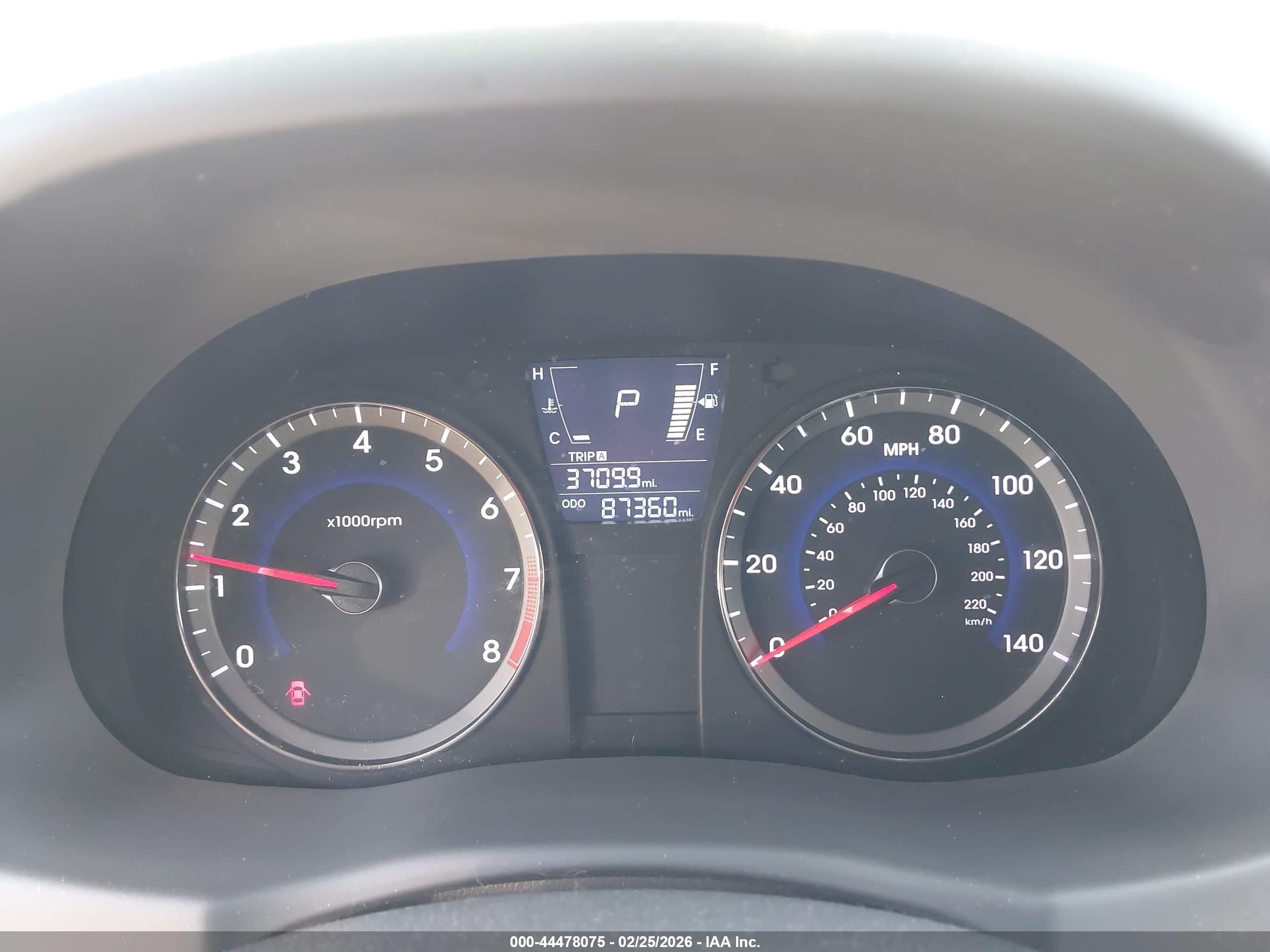HYUNDAI ACCENT image 7