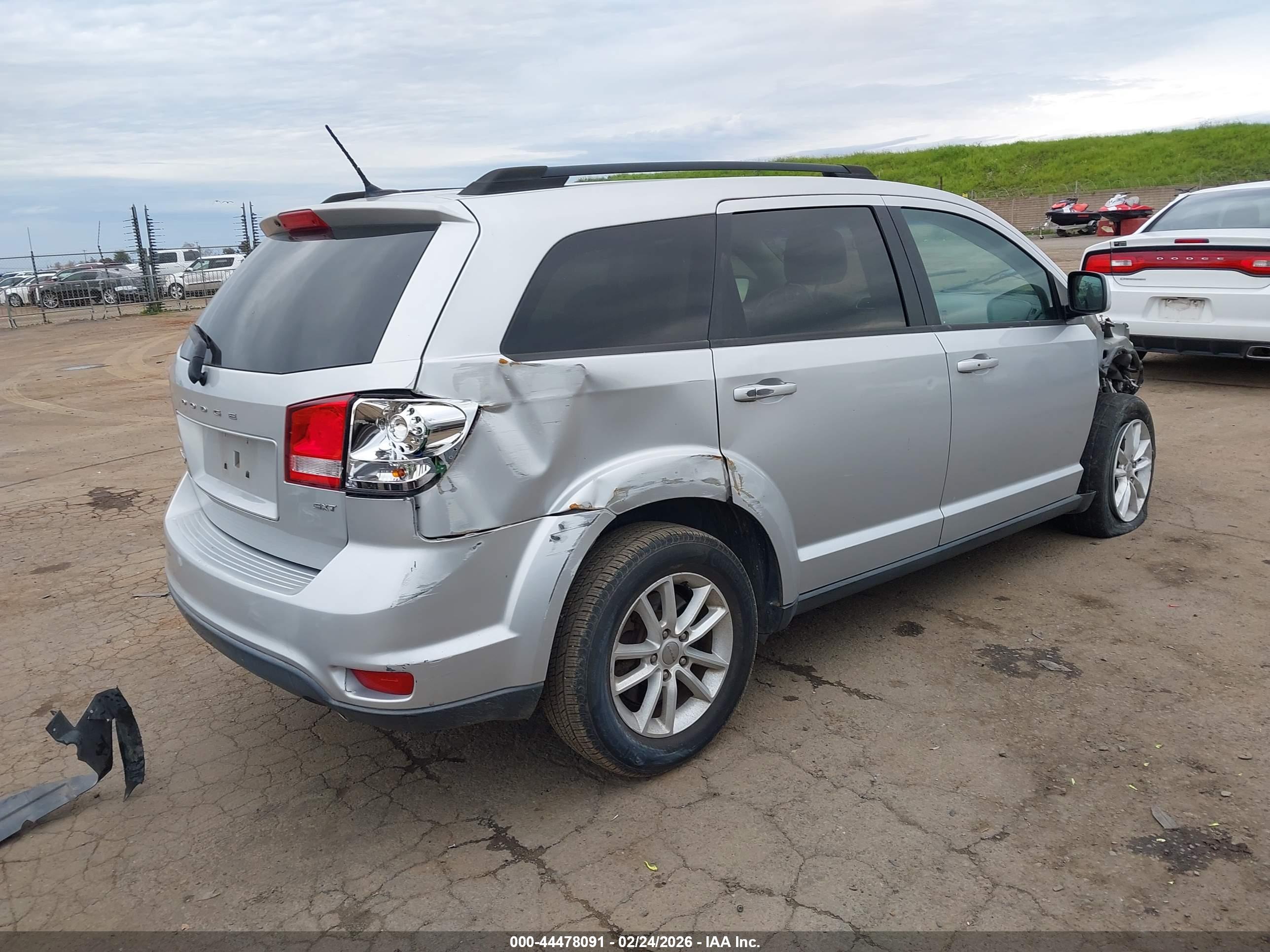 DODGE JOURNEY image 4